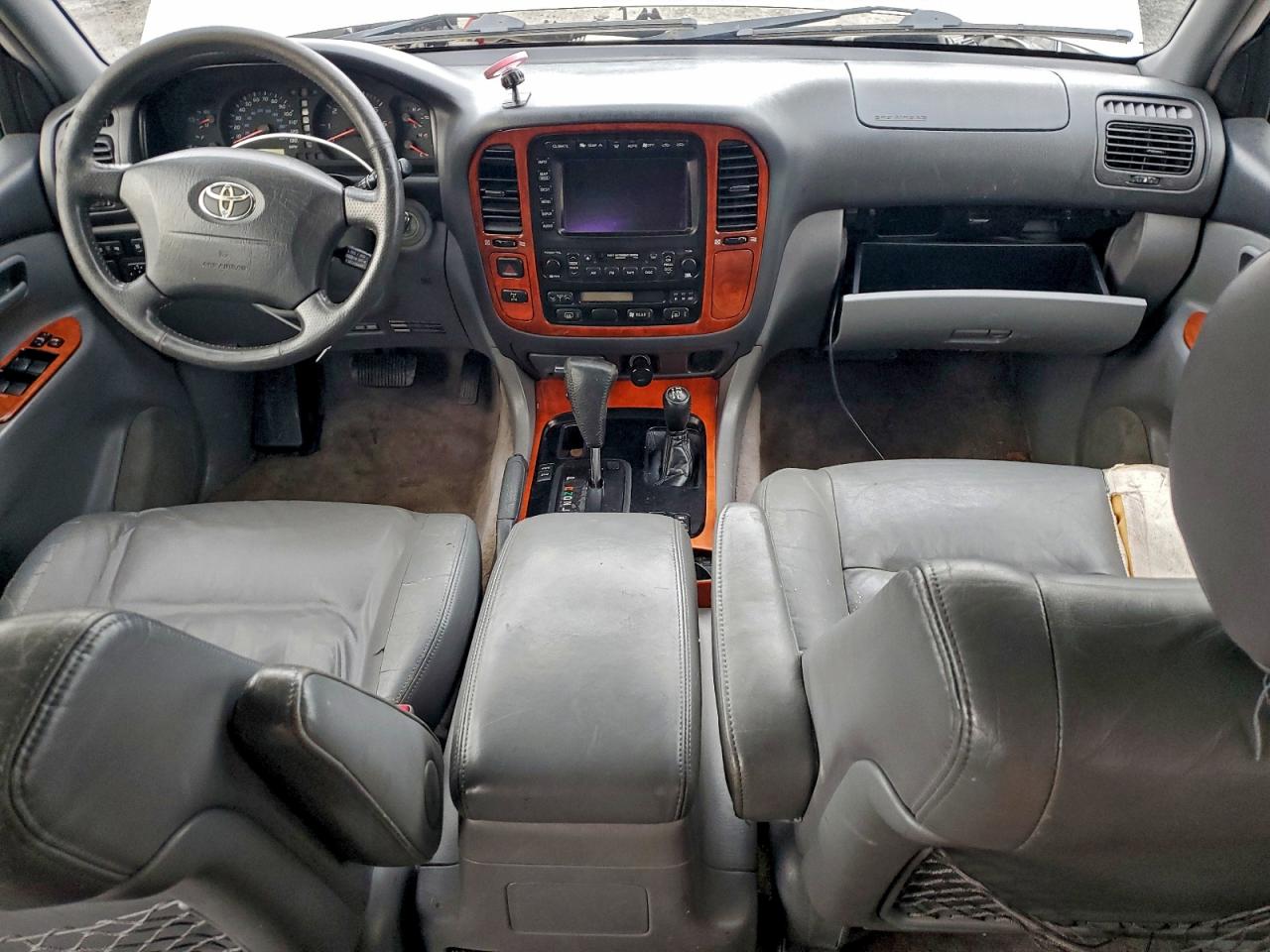 2002 Toyota Land Cruiser Silver vin: JTEHT05J722028828