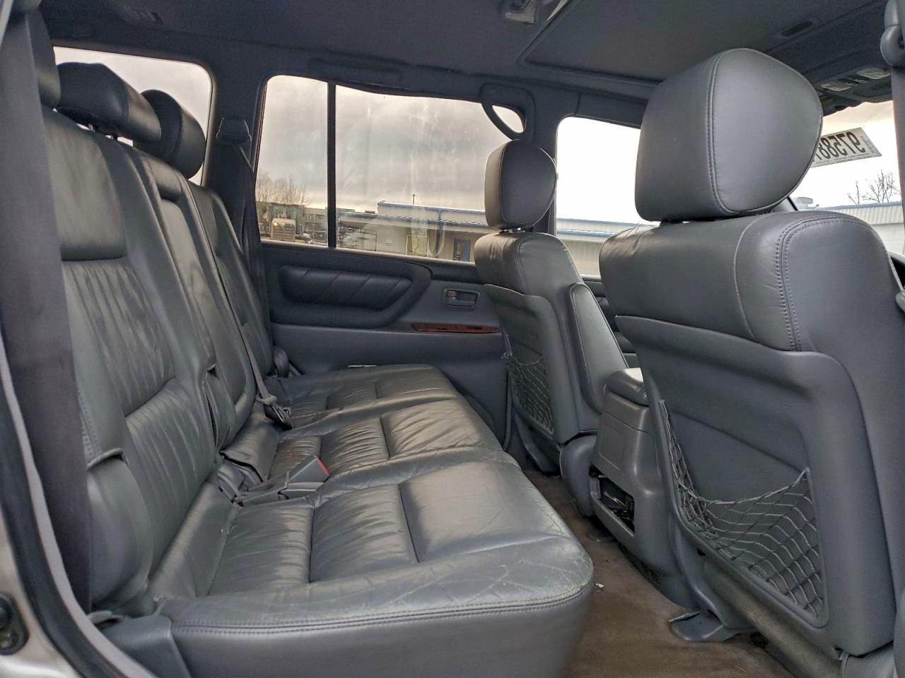 2002 Toyota Land Cruiser Silver vin: JTEHT05J722028828