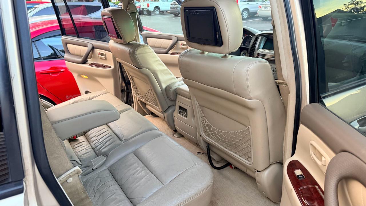 2004 Toyota Land Cruiser Base Gold vin: JTEHT05J742060388