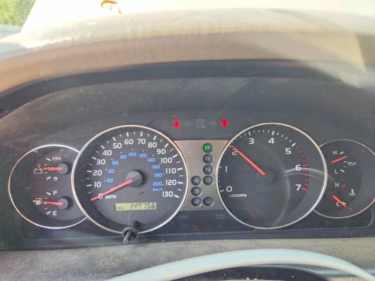 2004 Toyota Land Cruiser Base Silver vin: JTEHT05J742062173