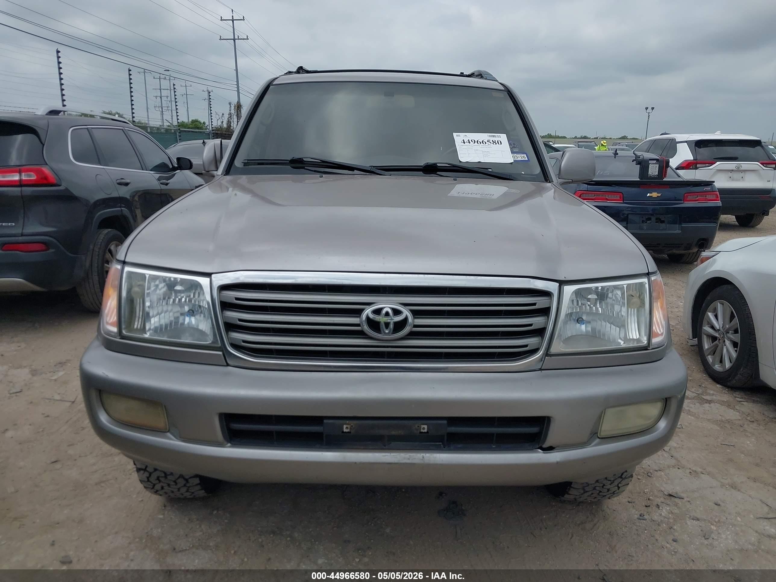 2004 Toyota Land Cruiser   Gray vin: JTEHT05J742063890