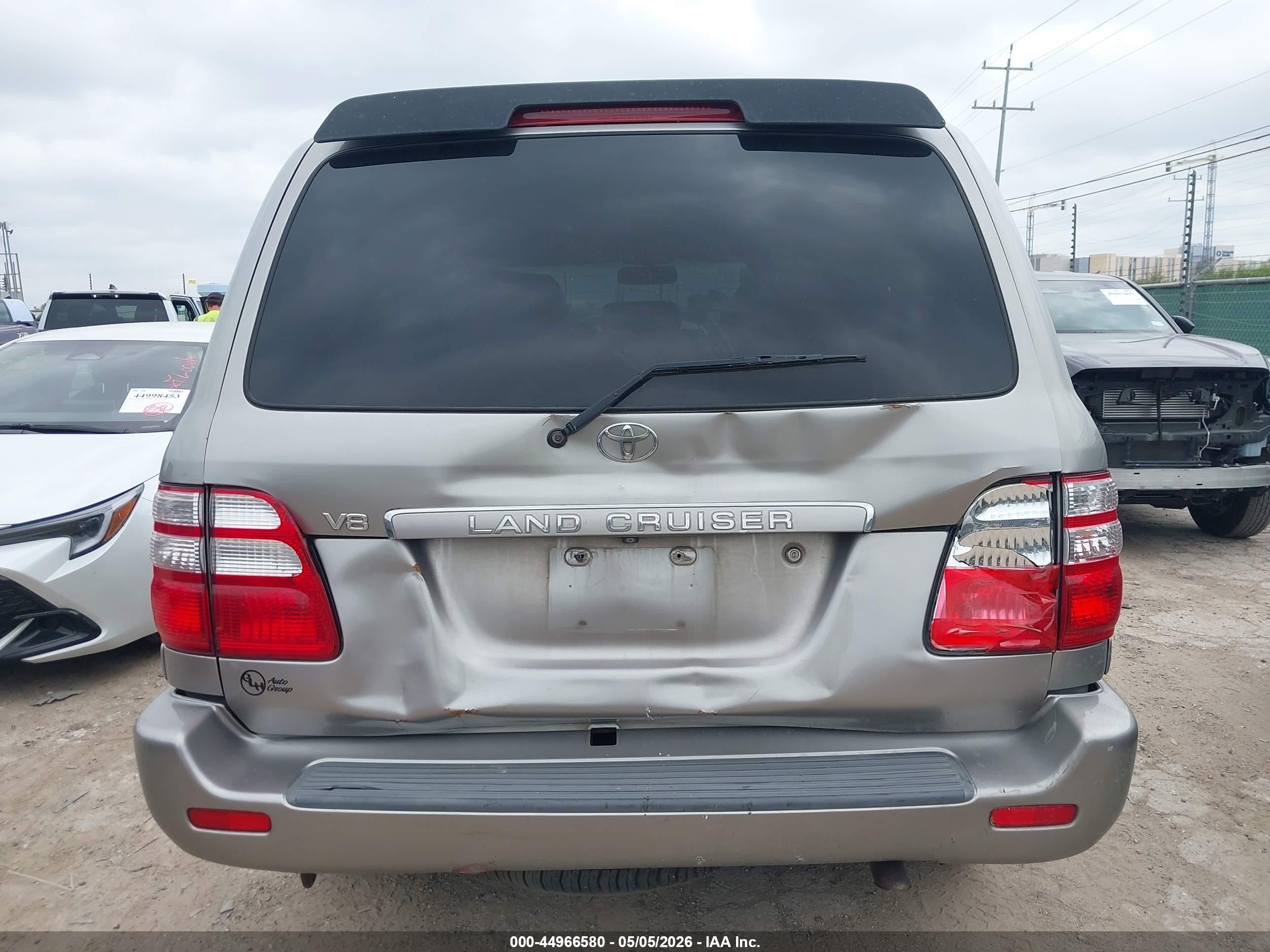 2004 Toyota Land Cruiser   Gray vin: JTEHT05J742063890