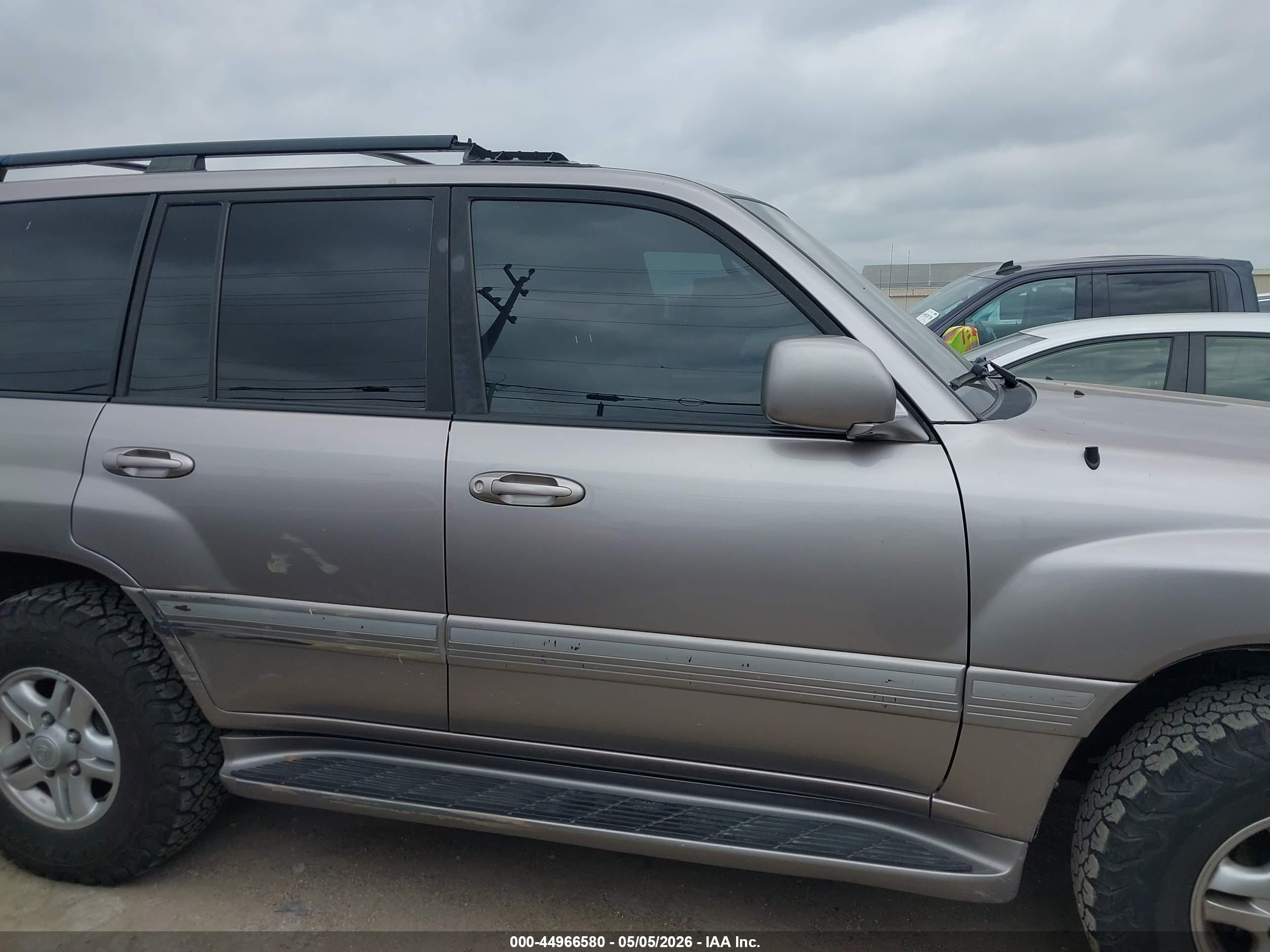 2004 Toyota Land Cruiser   Gray vin: JTEHT05J742063890