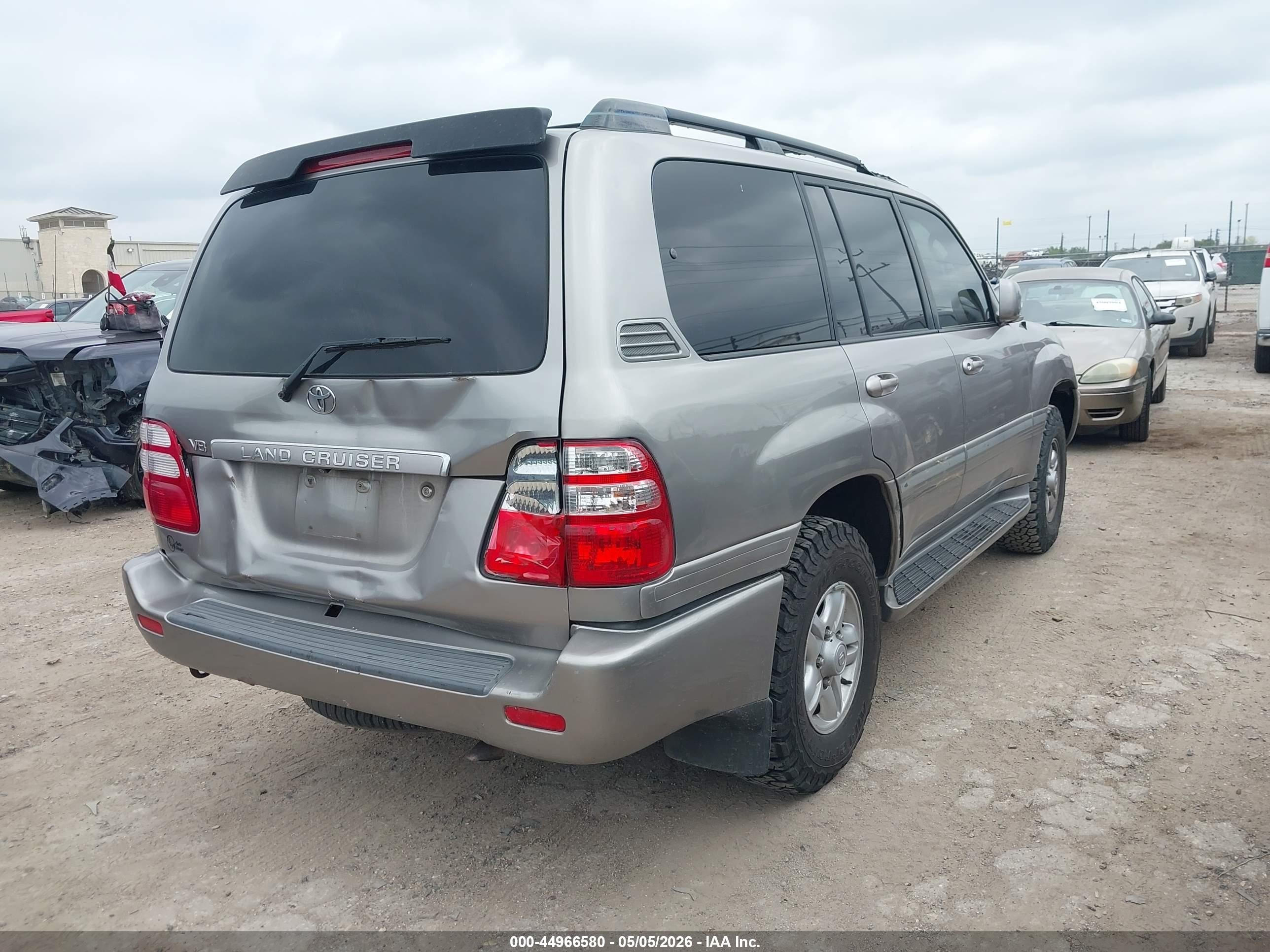 2004 Toyota Land Cruiser   Gray vin: JTEHT05J742063890