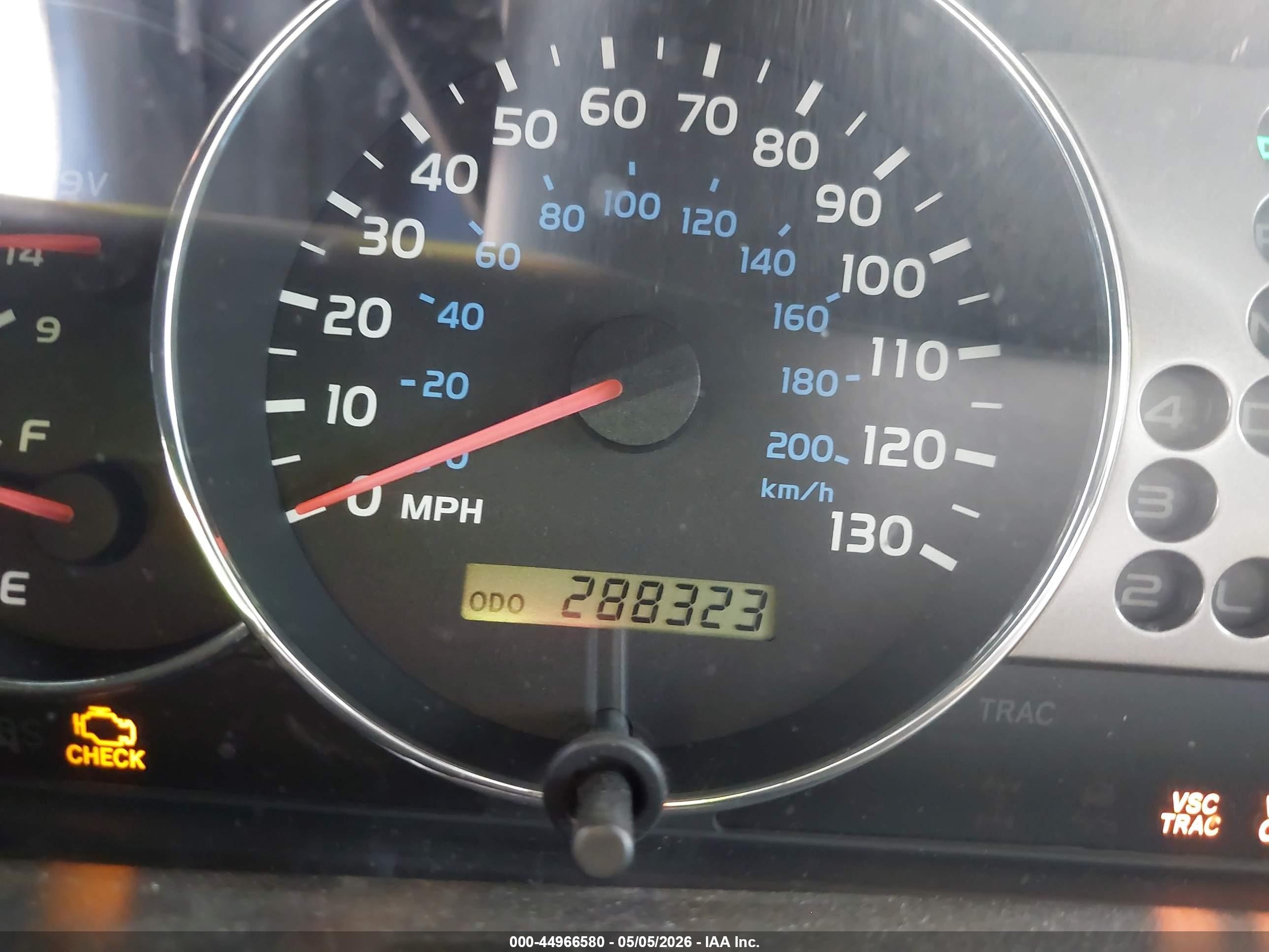2004 Toyota Land Cruiser   Gray vin: JTEHT05J742063890