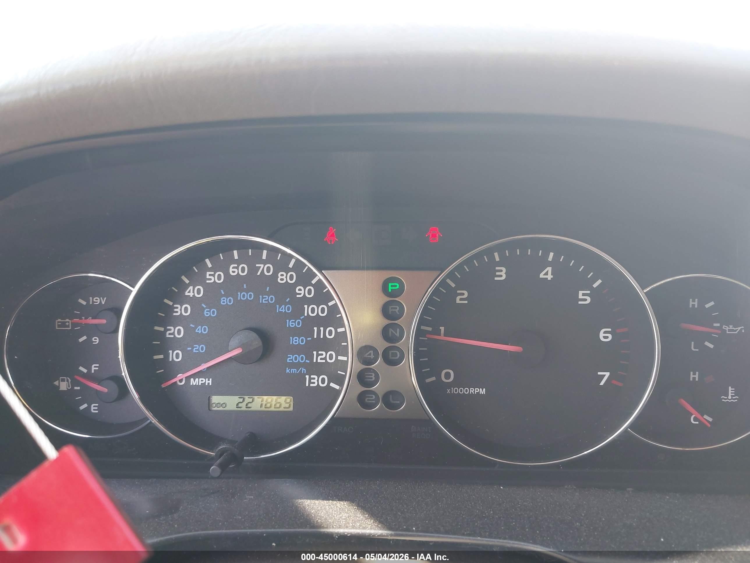 2005 Toyota Land Cruiser V8 Black vin: JTEHT05J752078679