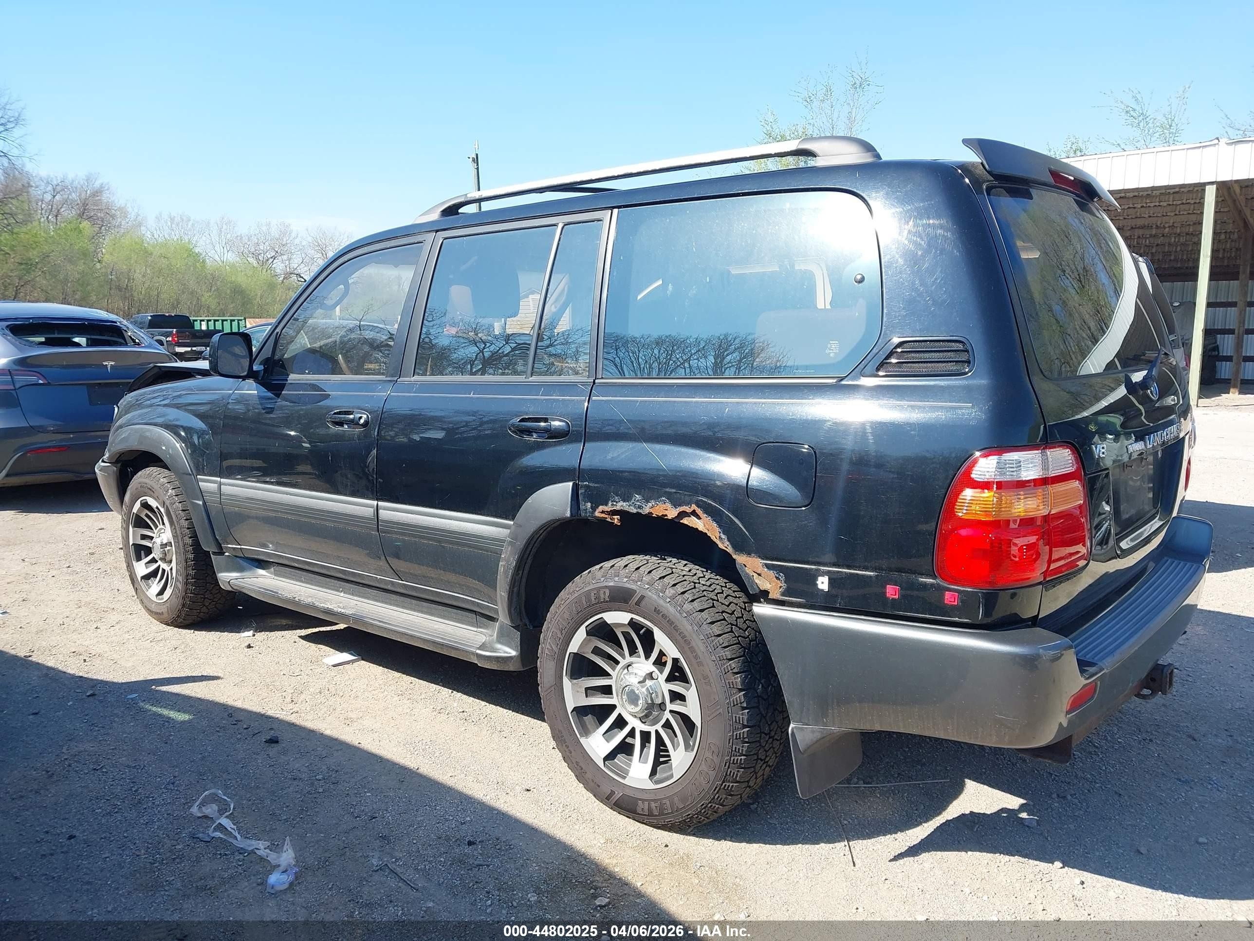 2001 Toyota Land Cruiser   Black vin: JTEHT05J812002088
