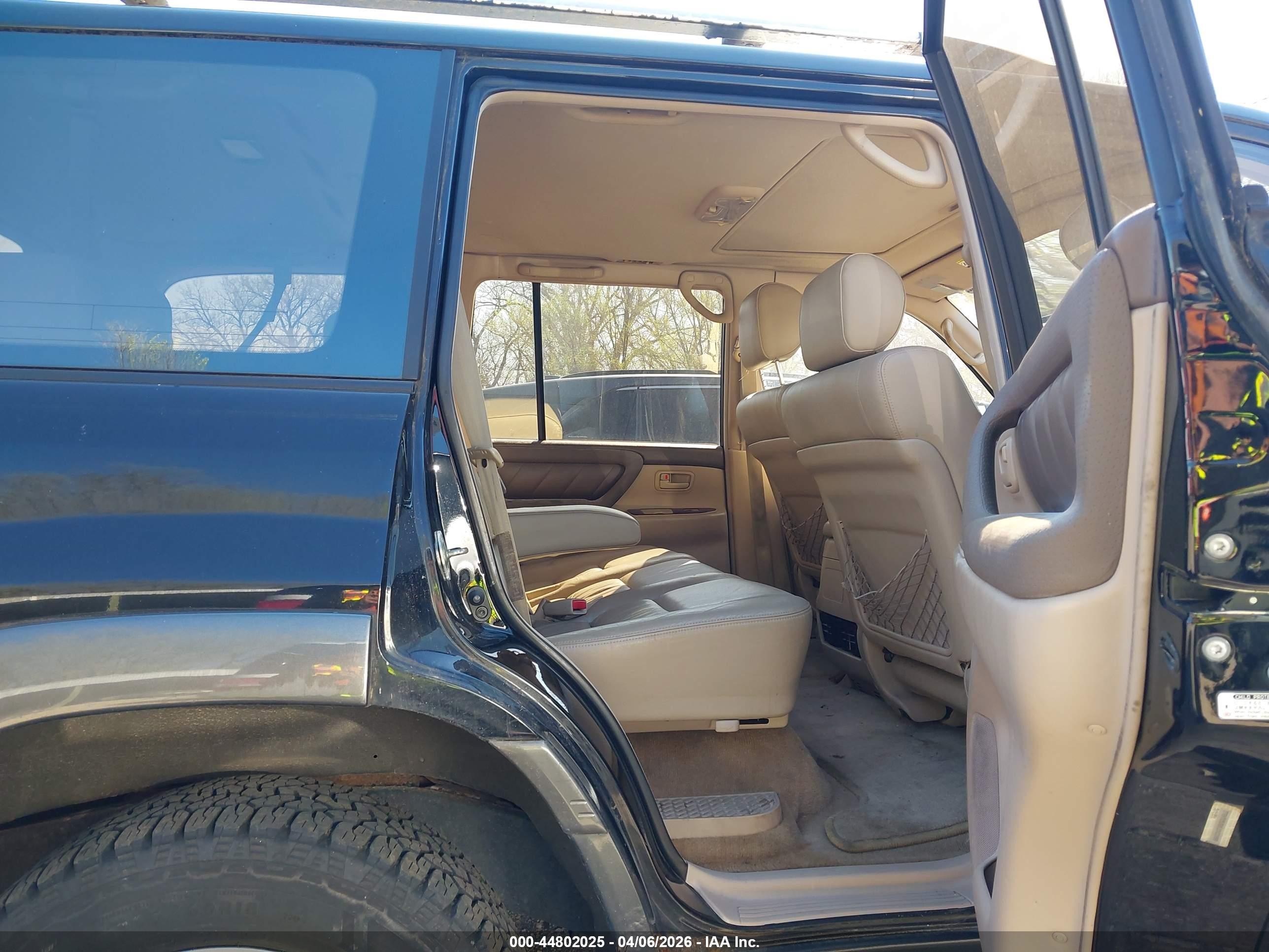2001 Toyota Land Cruiser   Black vin: JTEHT05J812002088