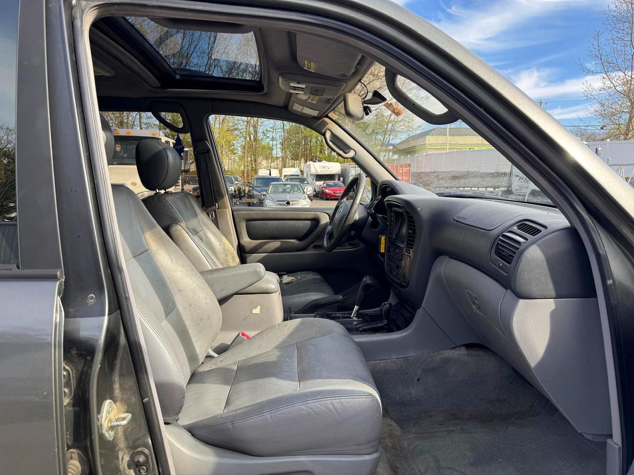 2002 Toyota Land Cruiser Base Black vin: JTEHT05J822017210