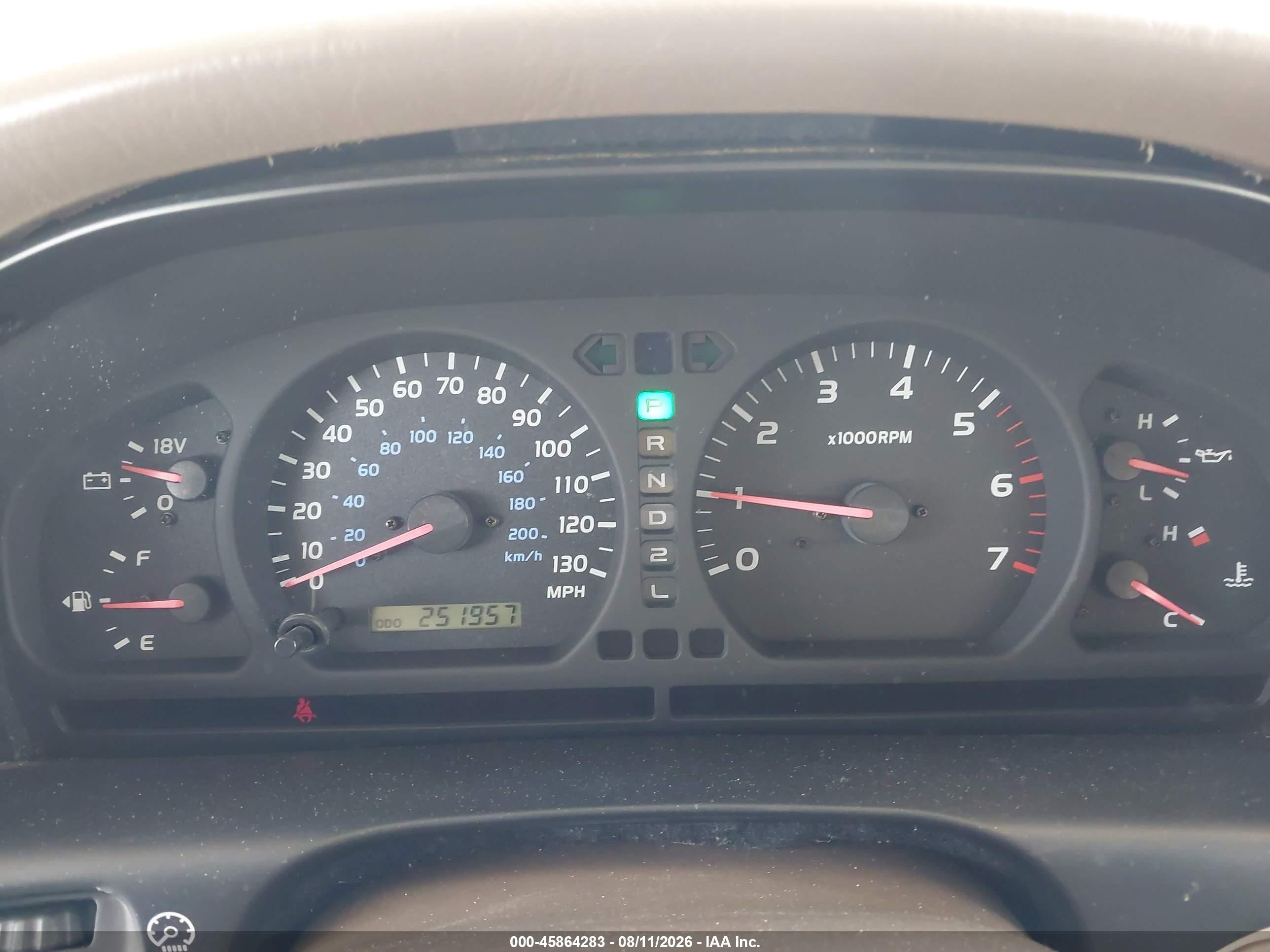 2002 Toyota Land Cruiser   Burgundy vin: JTEHT05J822028062