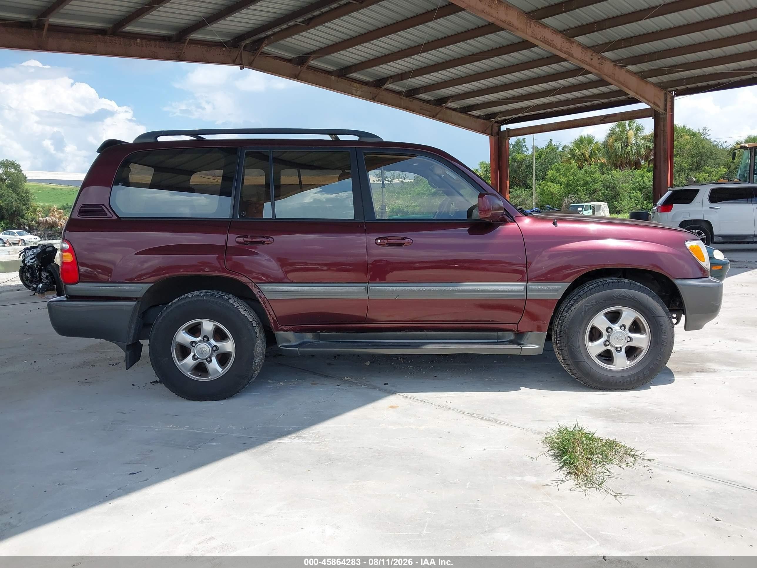2002 Toyota Land Cruiser   Burgundy vin: JTEHT05J822028062