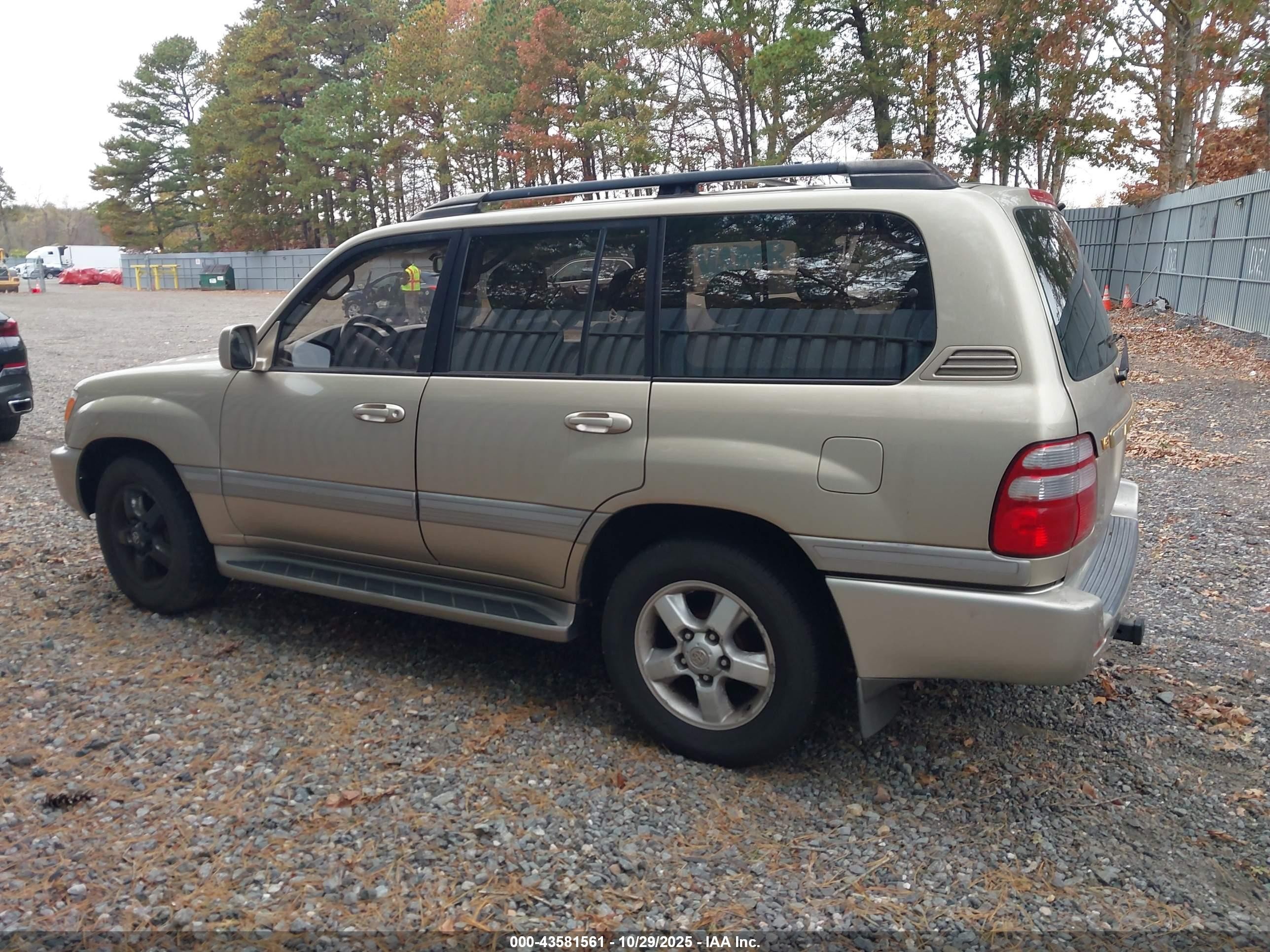 2003 Toyota Land Cruiser   Tan vin: JTEHT05J832035756