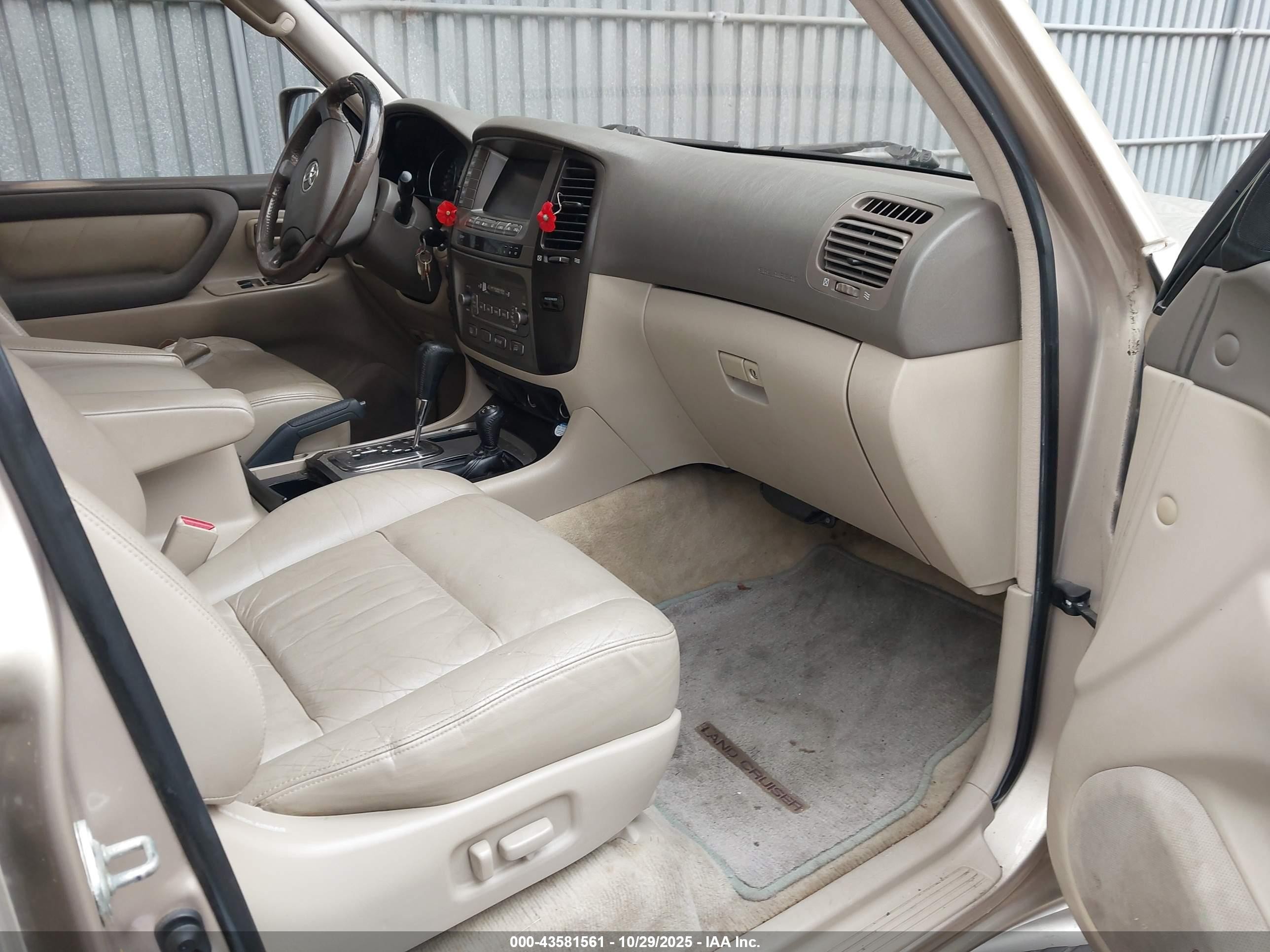 2003 Toyota Land Cruiser   Tan vin: JTEHT05J832035756