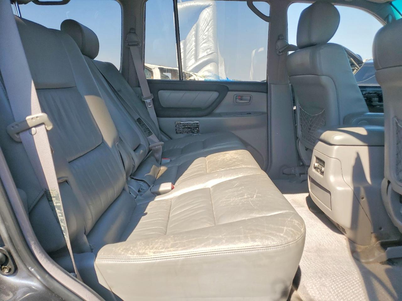 2003 Toyota Land Cruiser Base Gray vin: JTEHT05J832038267