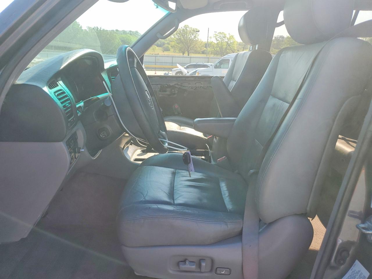 2003 Toyota Land Cruiser Base Gray vin: JTEHT05J832038267