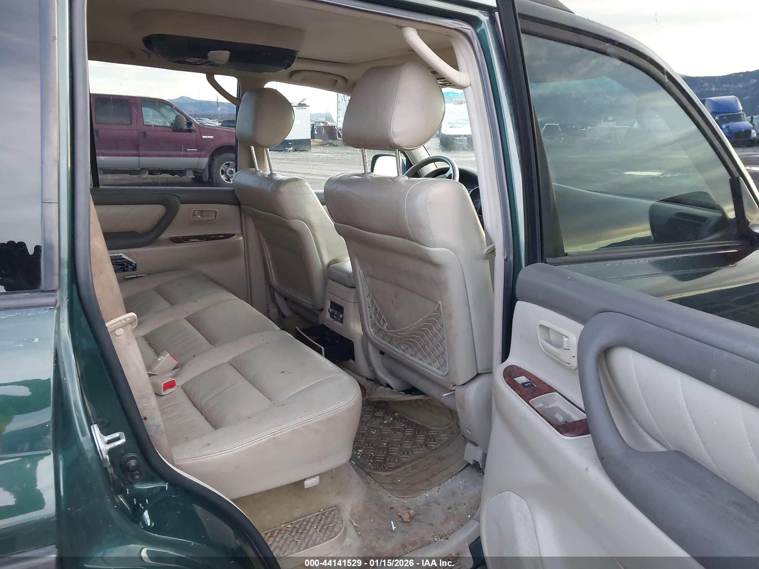 2004 Toyota Land Cruiser   Зеленый vin: JTEHT05J842060187