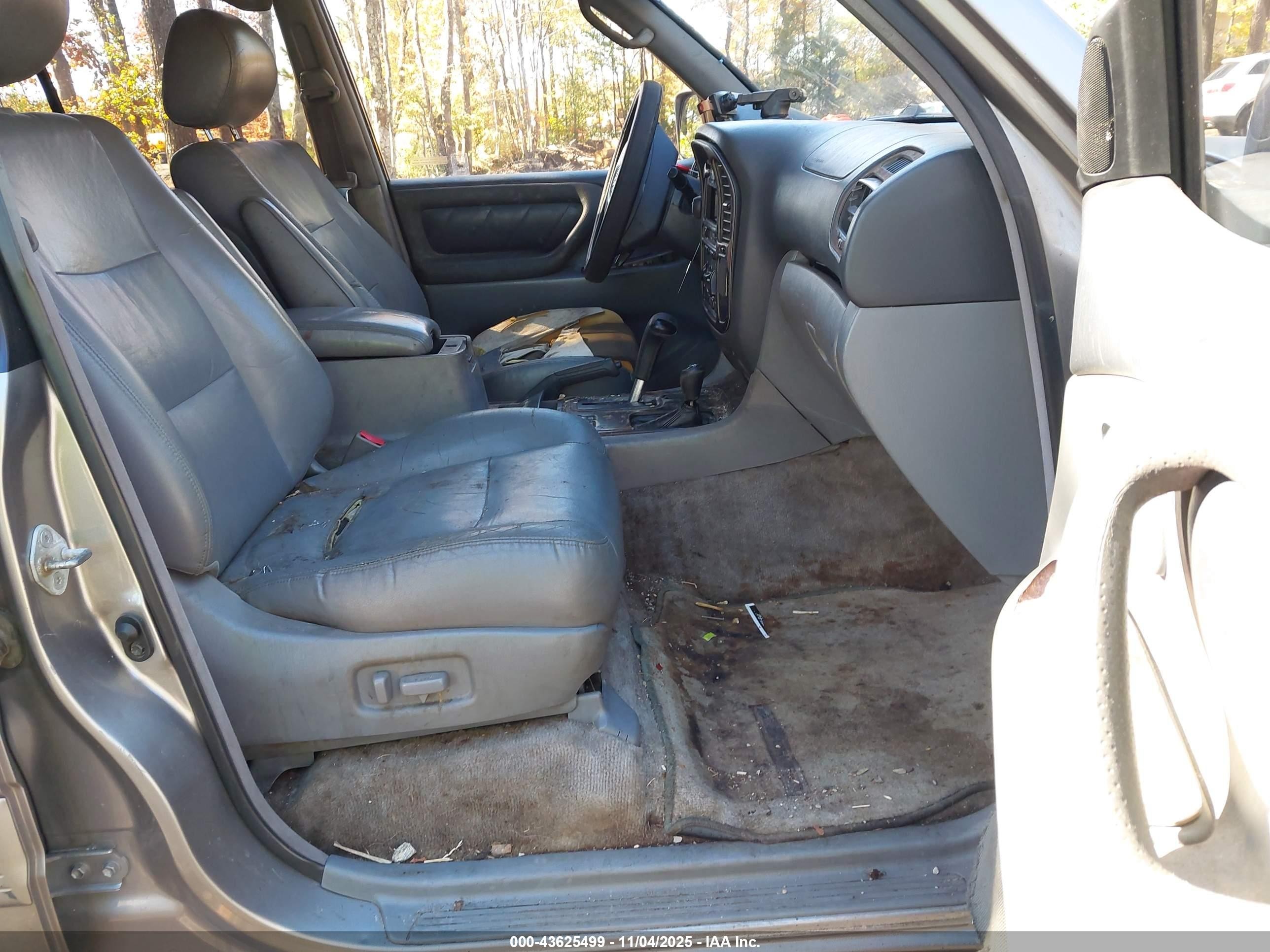 2001 Toyota Land Cruiser   Gold vin: JTEHT05J912000978