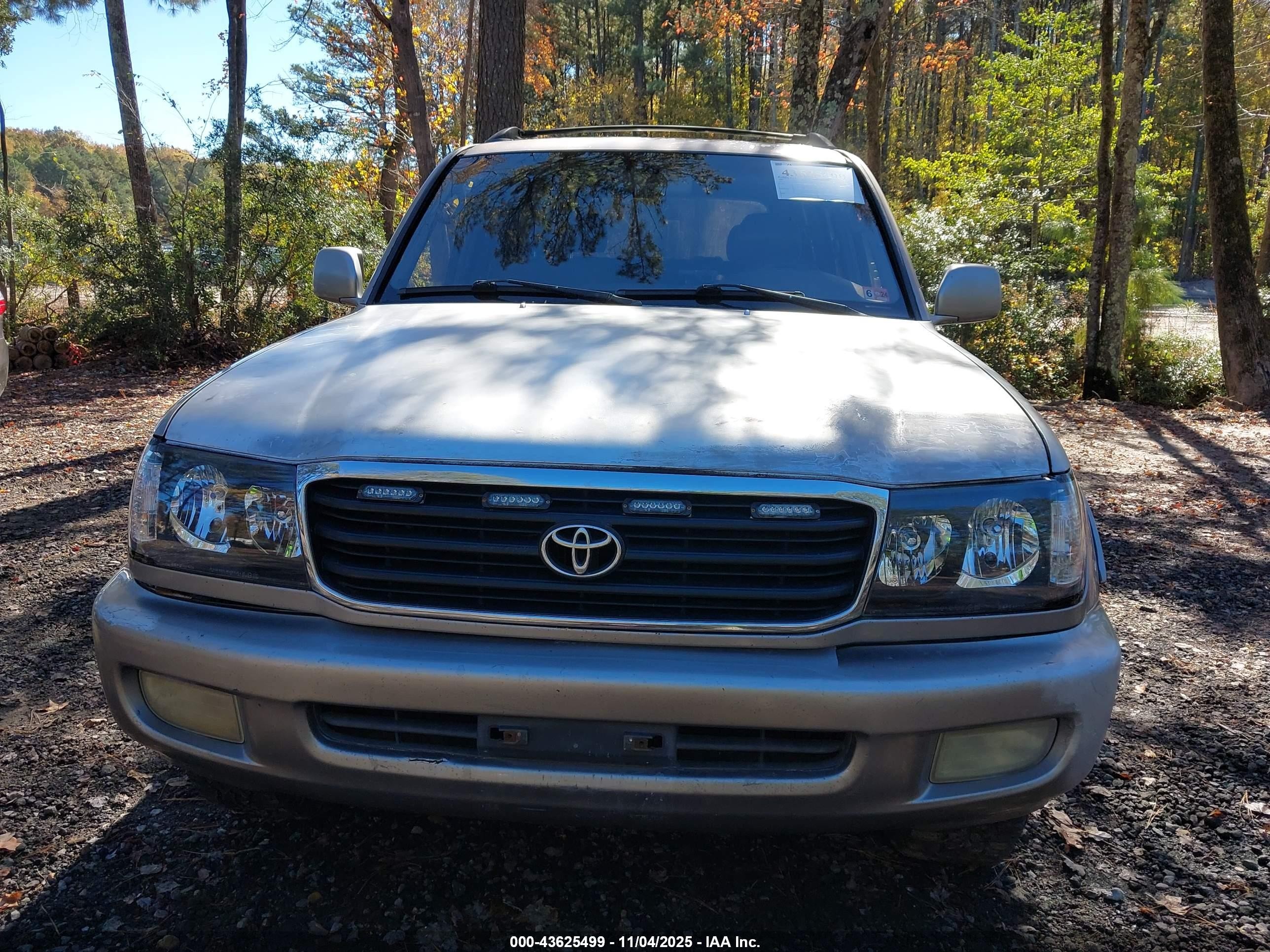 2001 Toyota Land Cruiser   Gold vin: JTEHT05J912000978