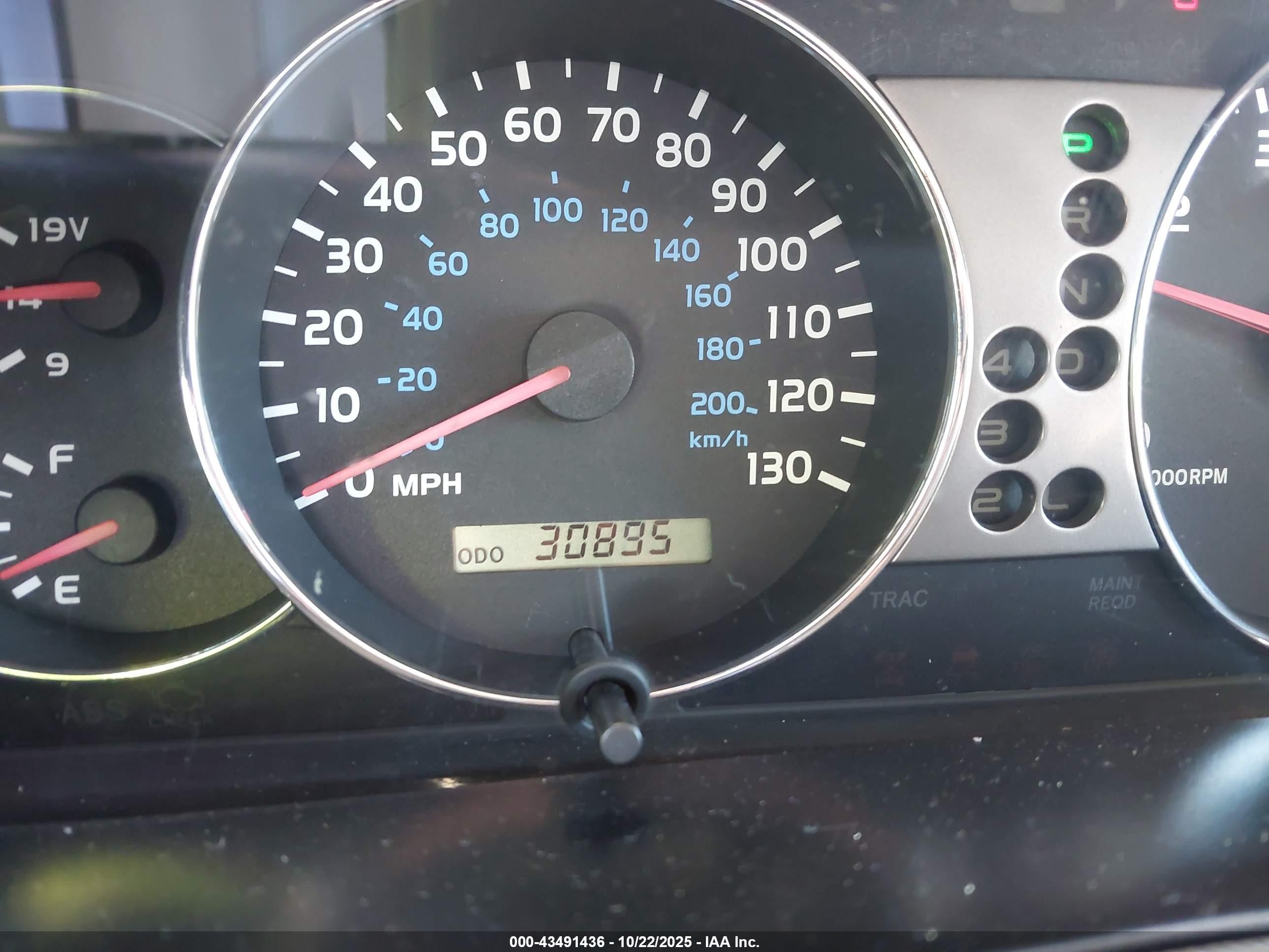 2004 Toyota Land Cruiser   Серый vin: JTEHT05J942068041