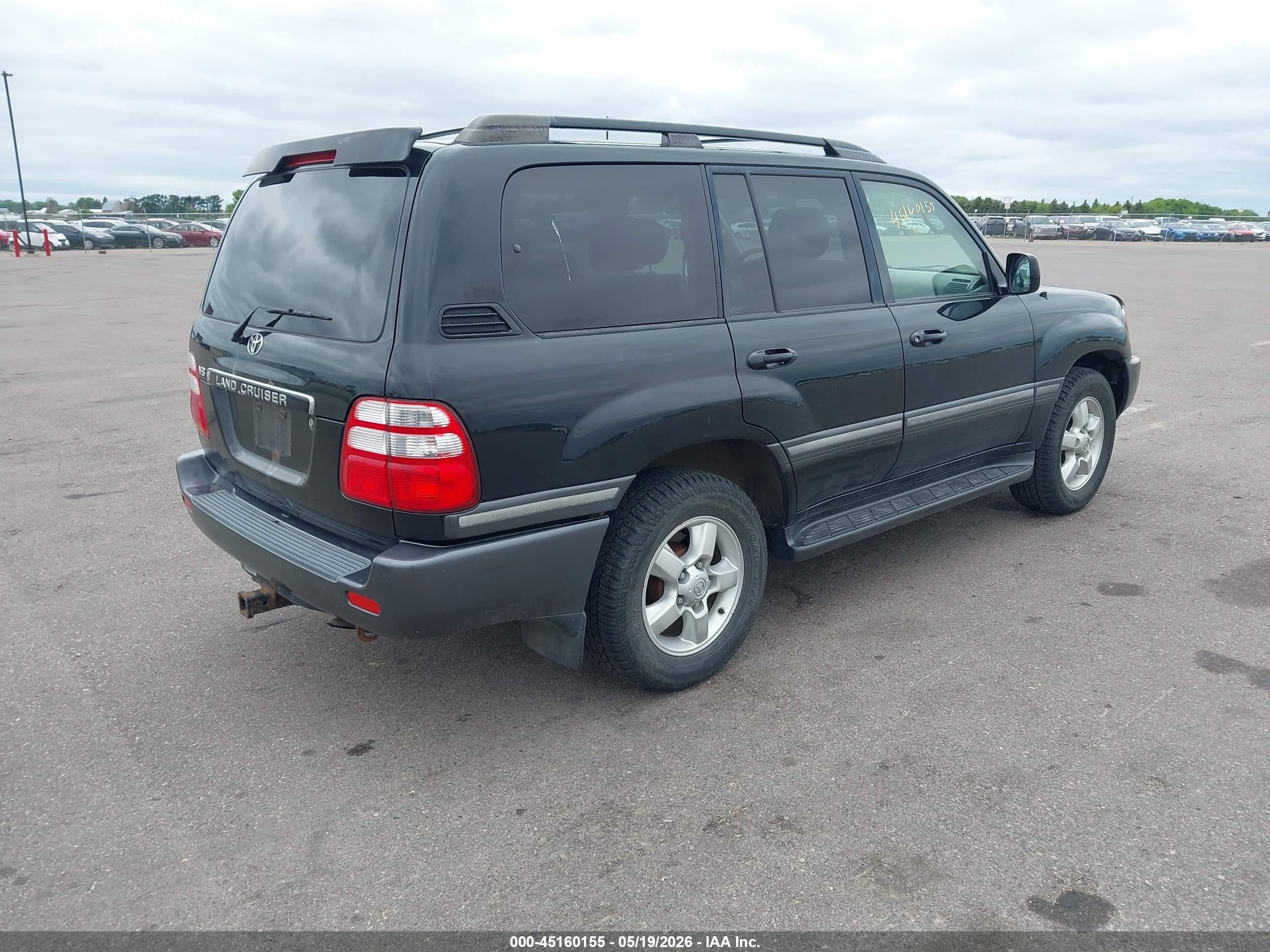 2005 Toyota Land Cruiser V8 Black vin: JTEHT05J952075105