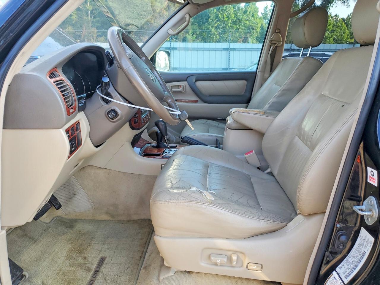2006 Toyota Land Cruiser Base Black vin: JTEHT05J962081102