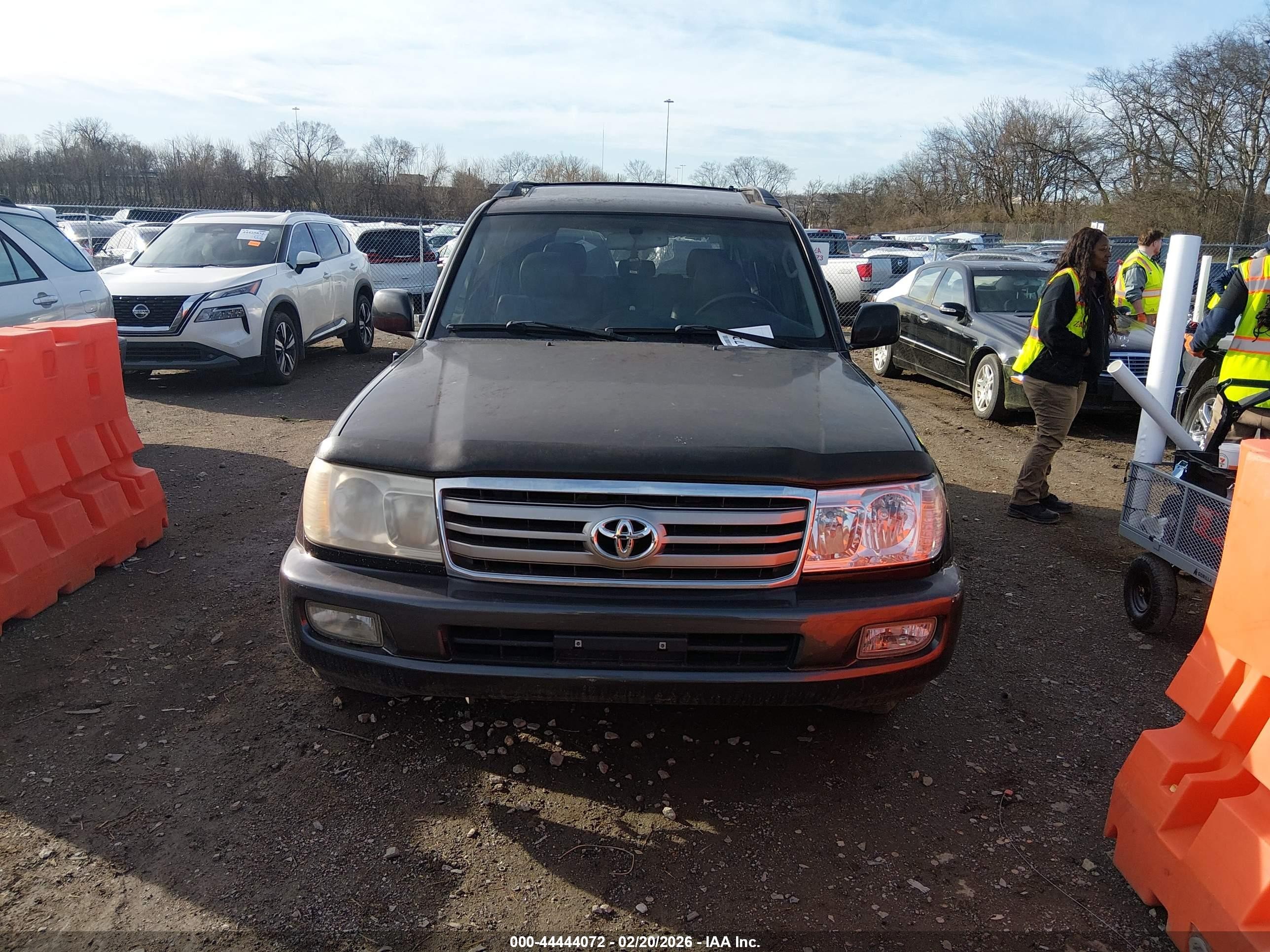 2006 Toyota Land Cruiser V8 Black vin: JTEHT05J962085490