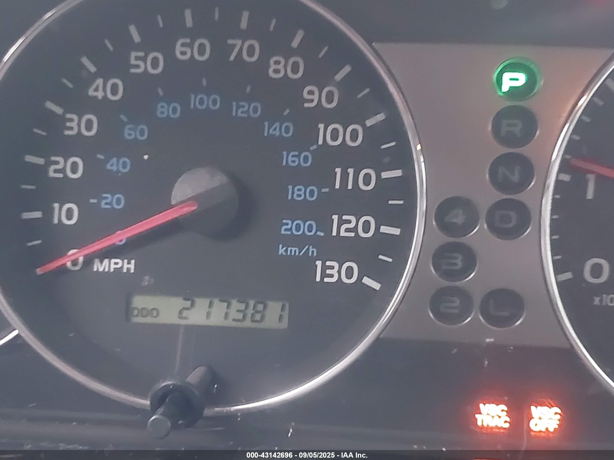 2006 Toyota Land Cruiser V8 Blue vin: JTEHT05J962101283