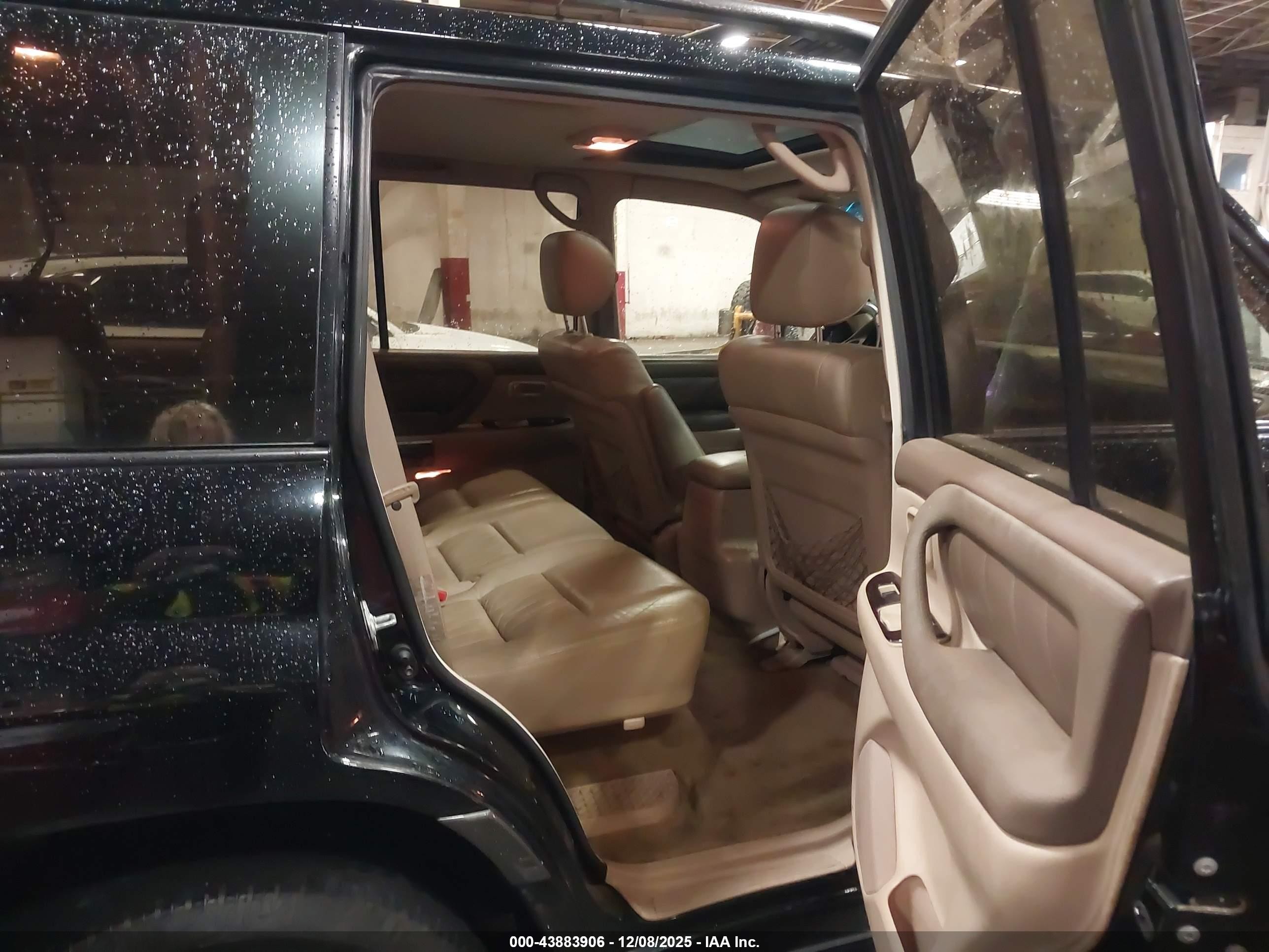 2001 Toyota Land Cruiser   Черный vin: JTEHT05JX12010743