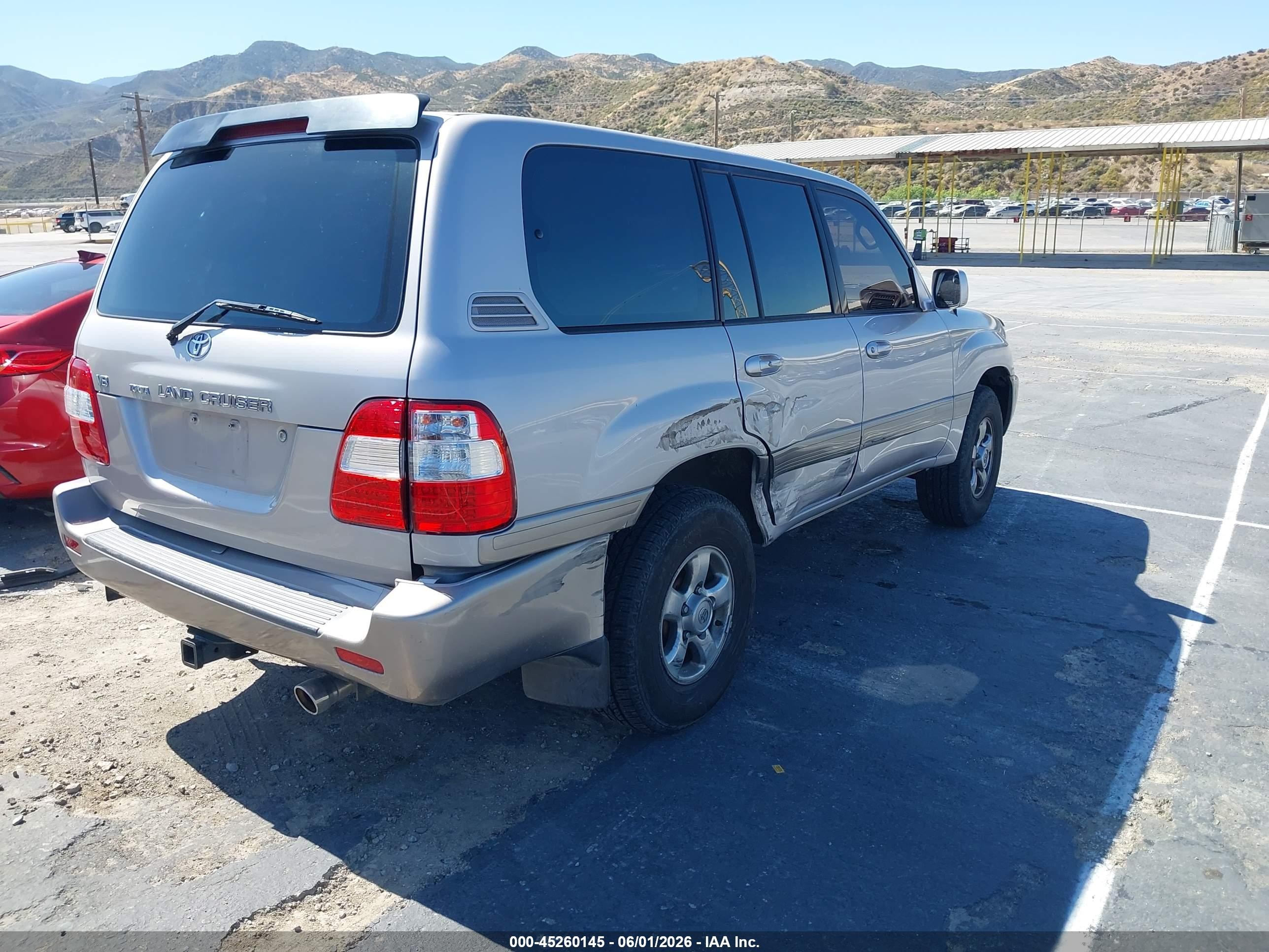 2002 Toyota Land Cruiser   Silver vin: JTEHT05JX22020318
