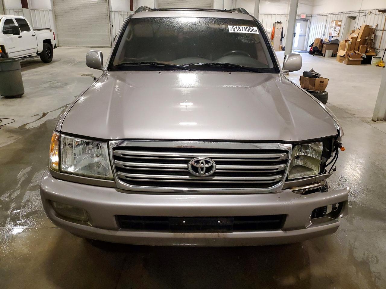 2003 Toyota Land Cruiser Base Gray vin: JTEHT05JX32034950