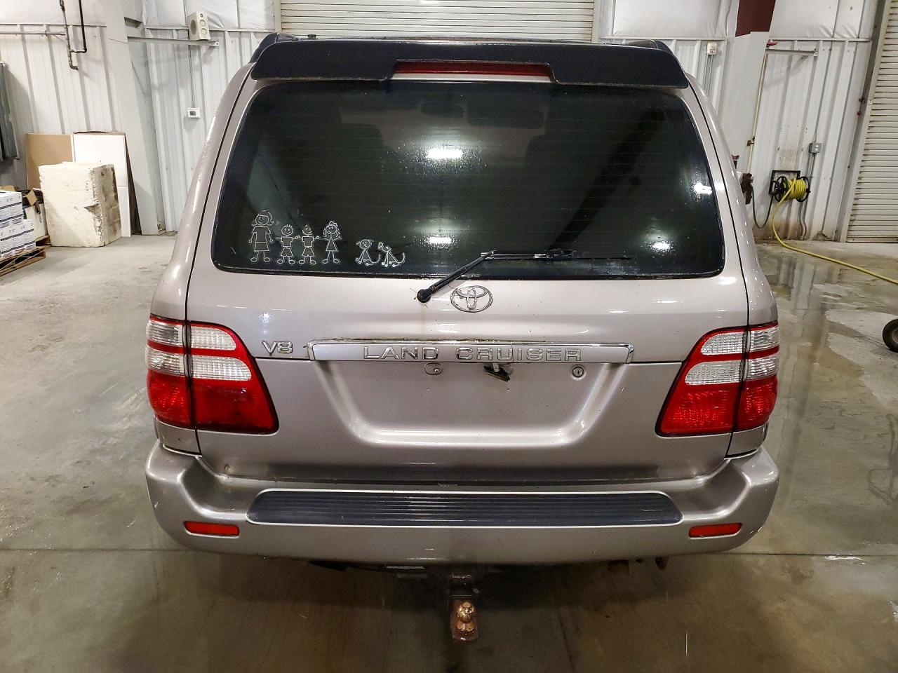 2003 Toyota Land Cruiser Base Gray vin: JTEHT05JX32034950