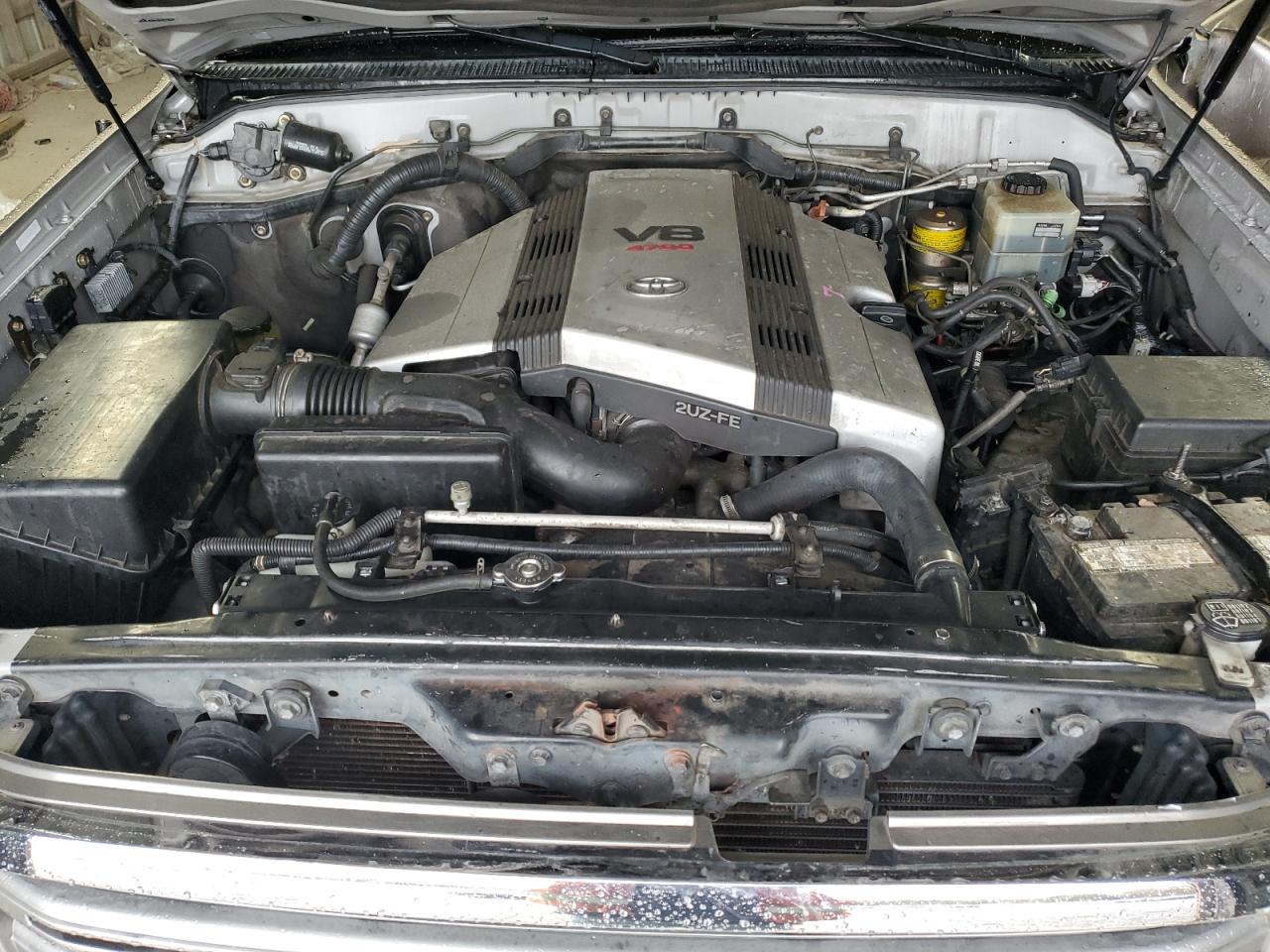2003 Toyota Land Cruiser Base Silver vin: JTEHT05JX32041297