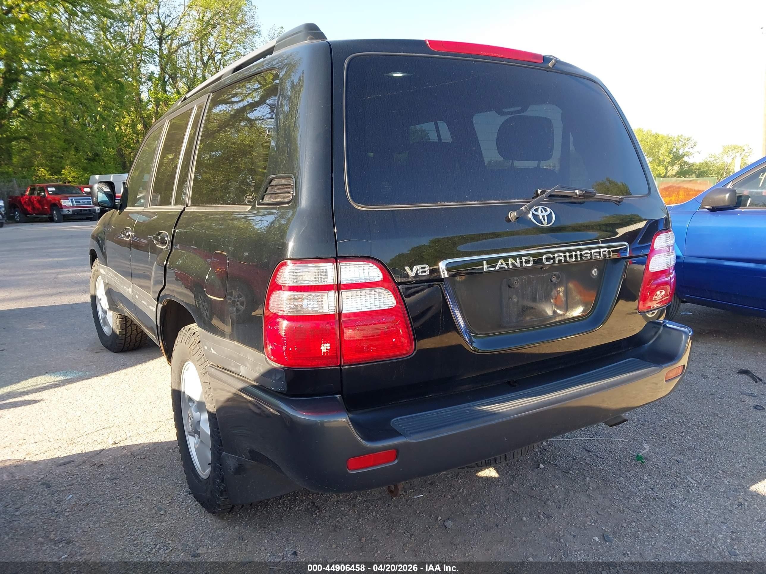 2004 Toyota Land Cruiser   Black vin: JTEHT05JX42063074