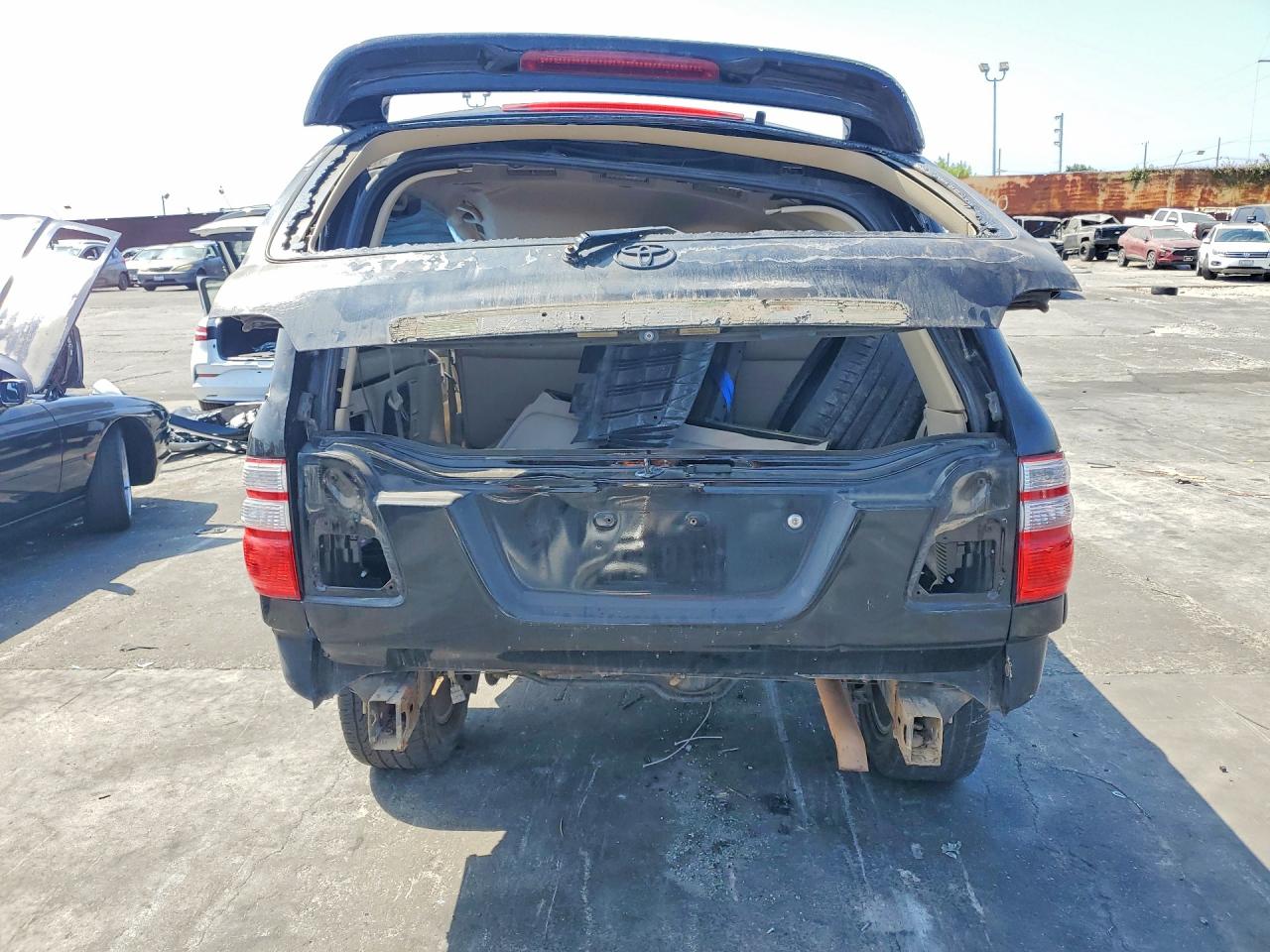 2004 Toyota Land Cruiser Base Black vin: JTEHT05JX42064368