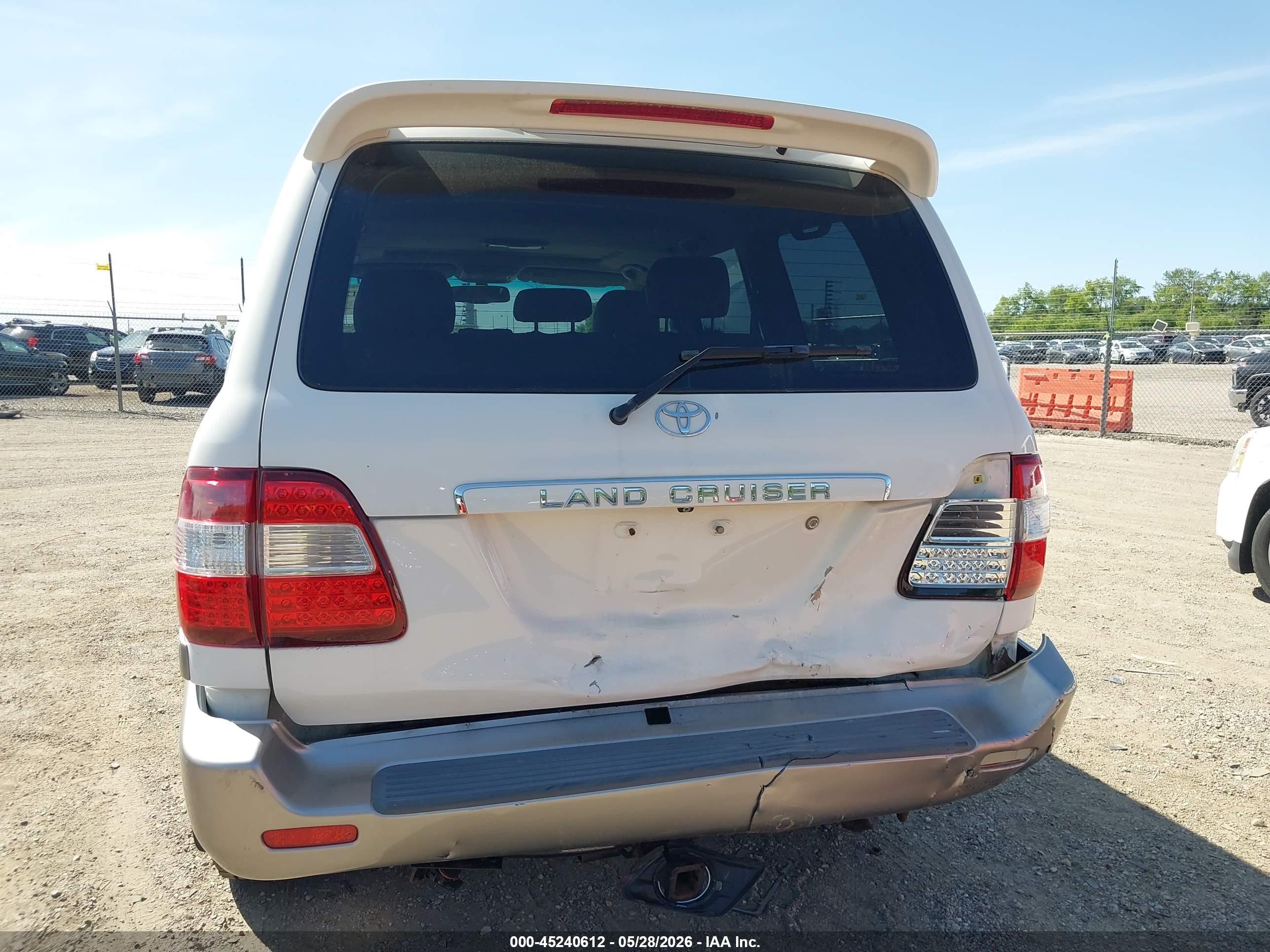 2006 Toyota Land Cruiser V8 Белый vin: JTEHT05JX62080850