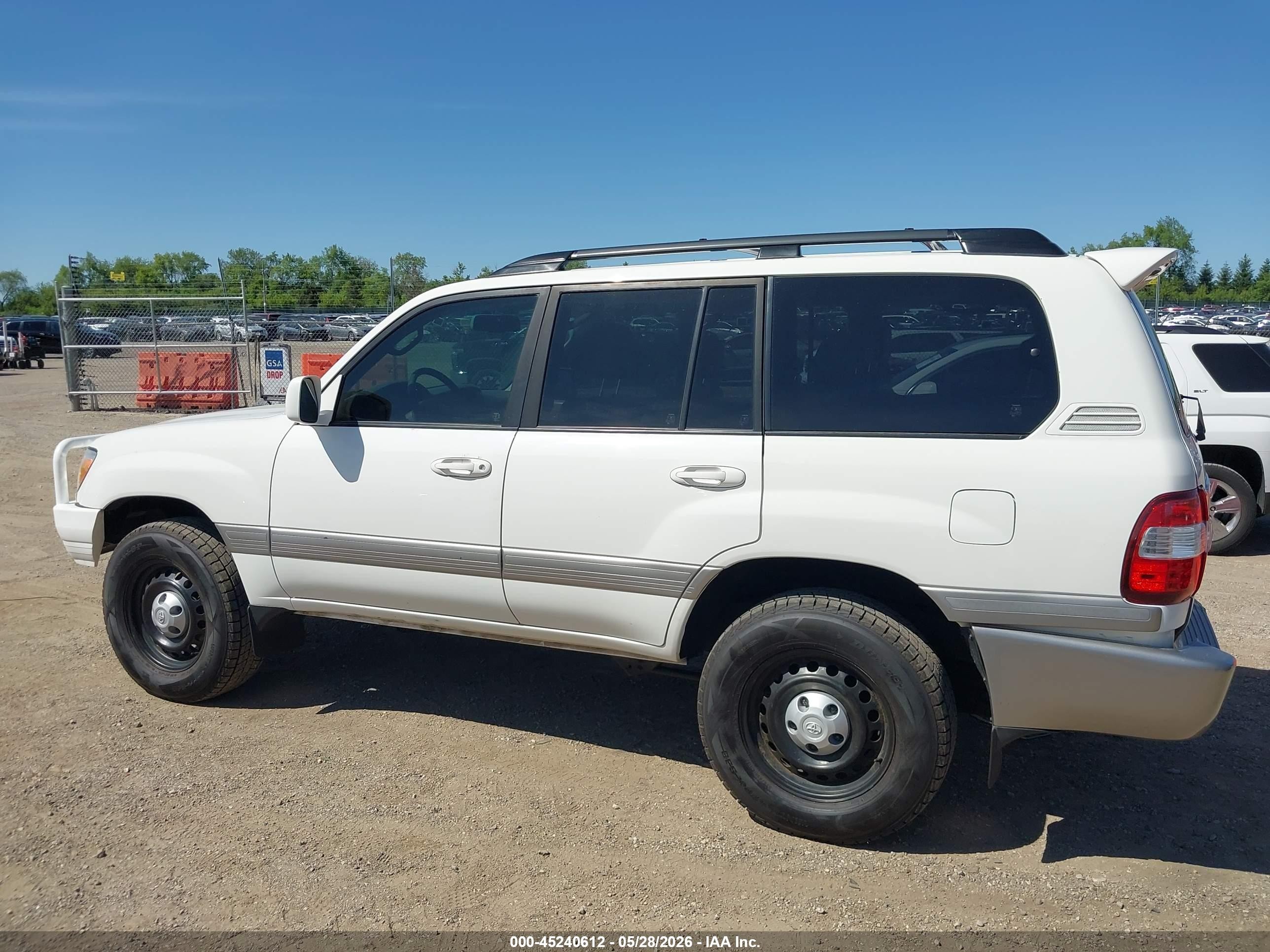 2006 Toyota Land Cruiser V8 Белый vin: JTEHT05JX62080850