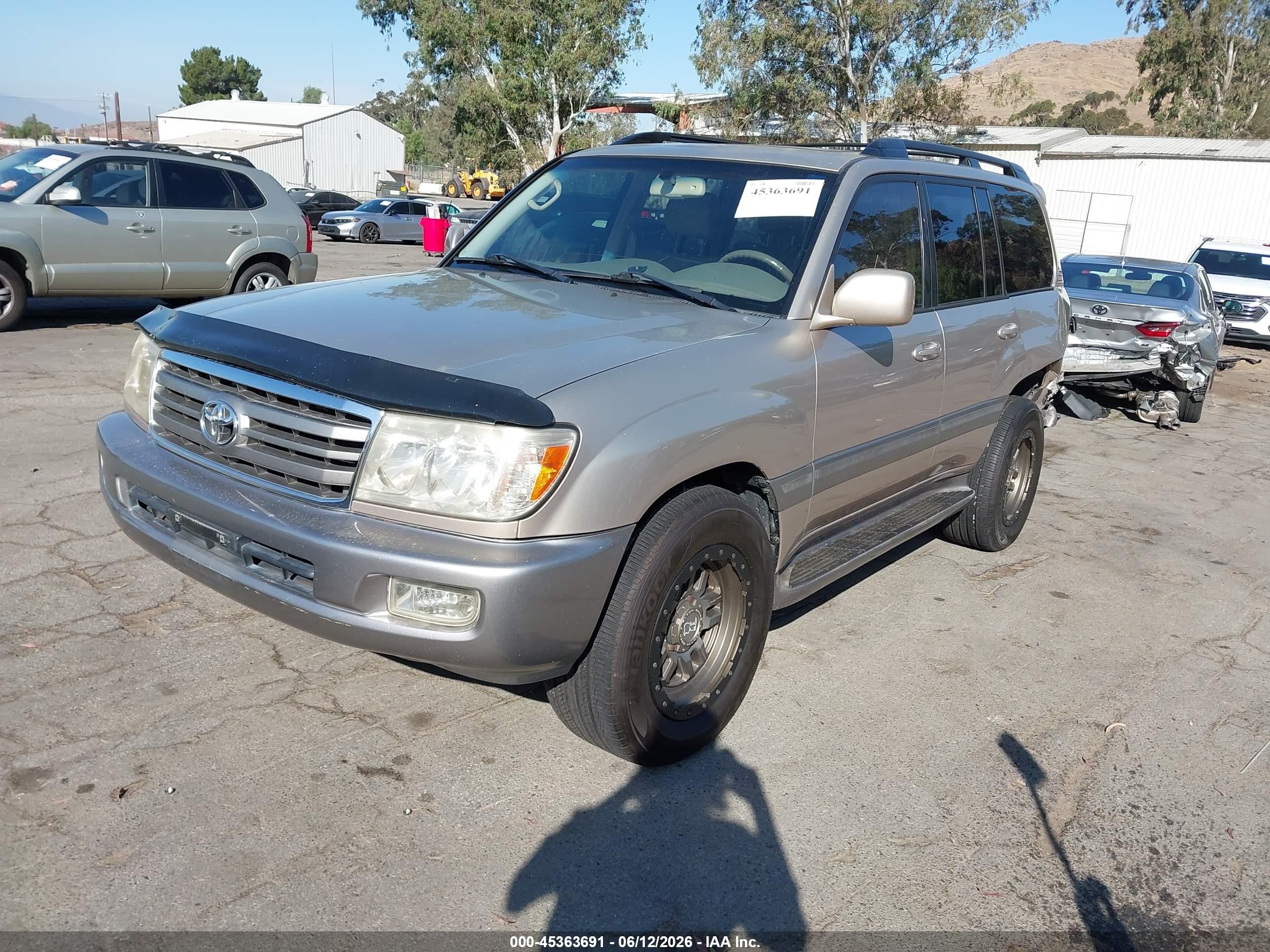 2006 Toyota Land Cruiser V8 Champagne vin: JTEHT05JX62087328