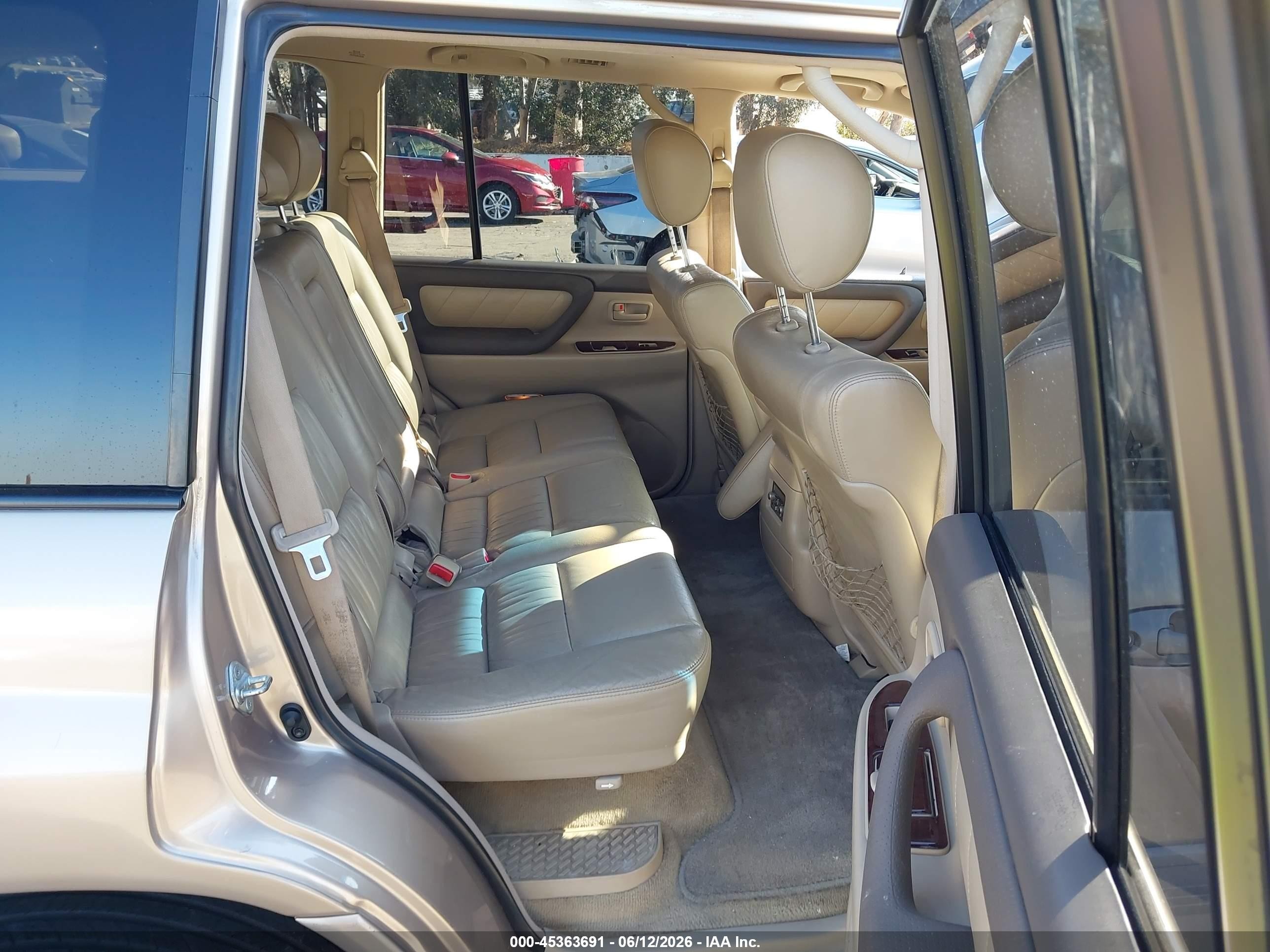 2006 Toyota Land Cruiser V8 Champagne vin: JTEHT05JX62087328