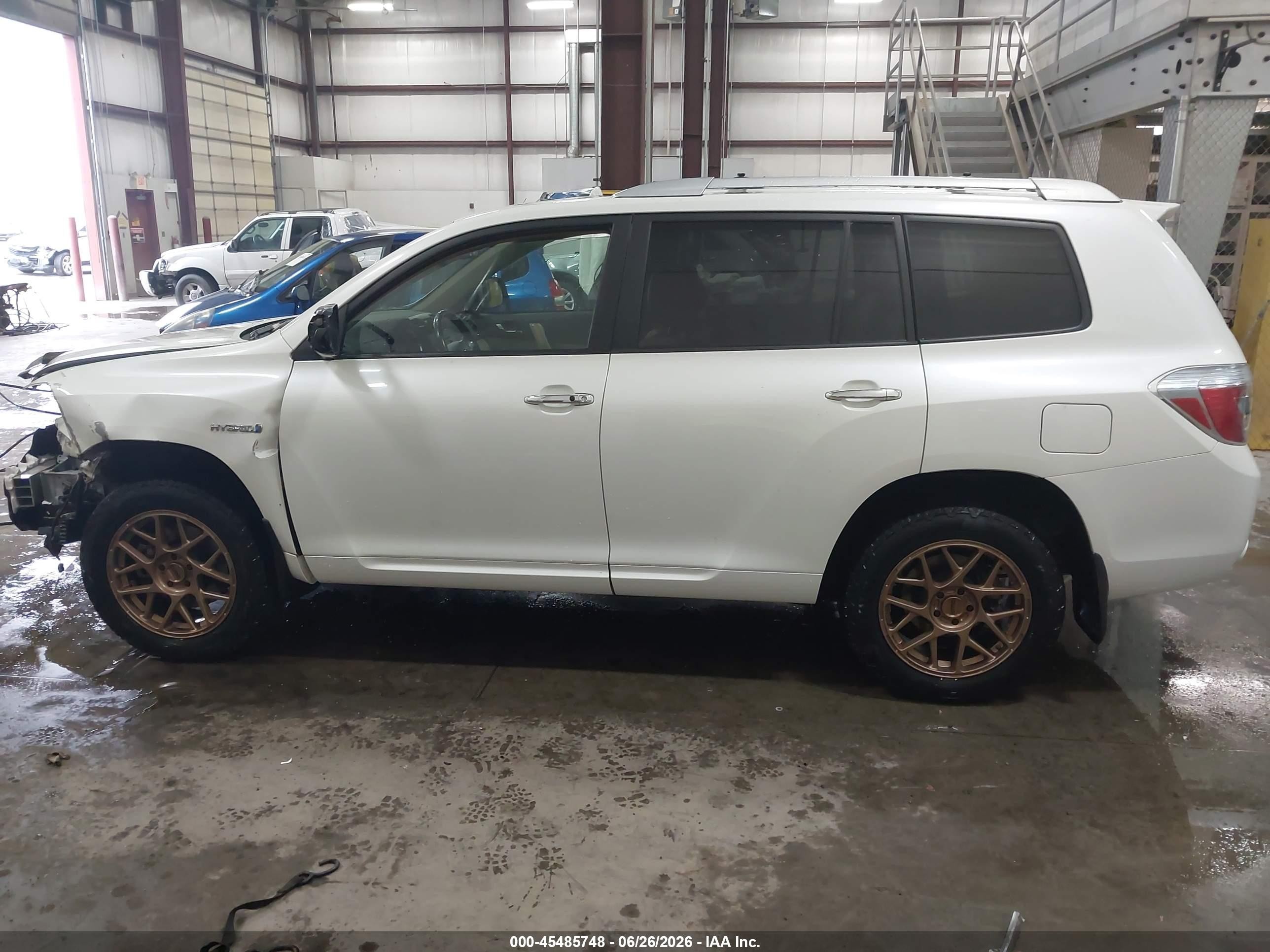 2010 Toyota Highlander Hybrid Limited V6 Белый vin: JTEJW3EH4A2047438