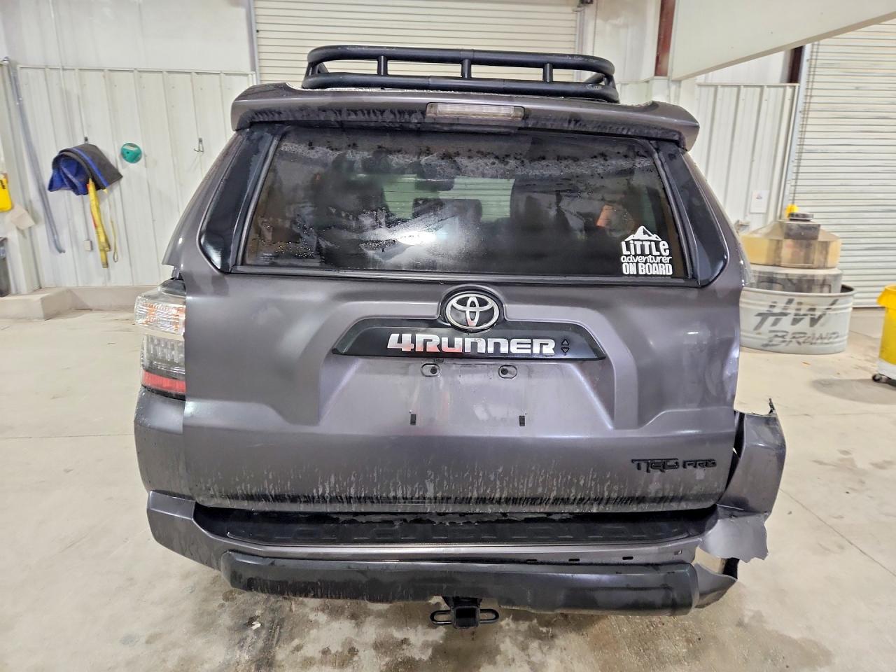 2022 Toyota 4runner Trd Pro Gray vin: JTELU5JR4N6084920