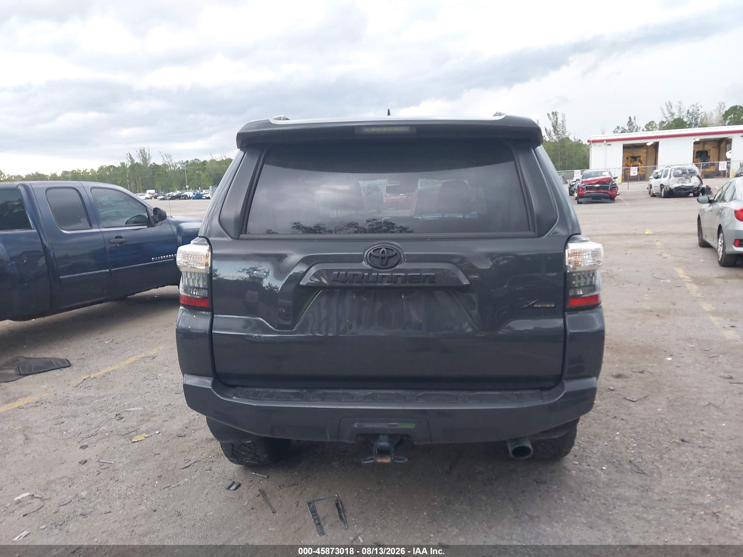 2024 Toyota 4runner Sr5 Gray vin: JTEMU5JR2R6288755