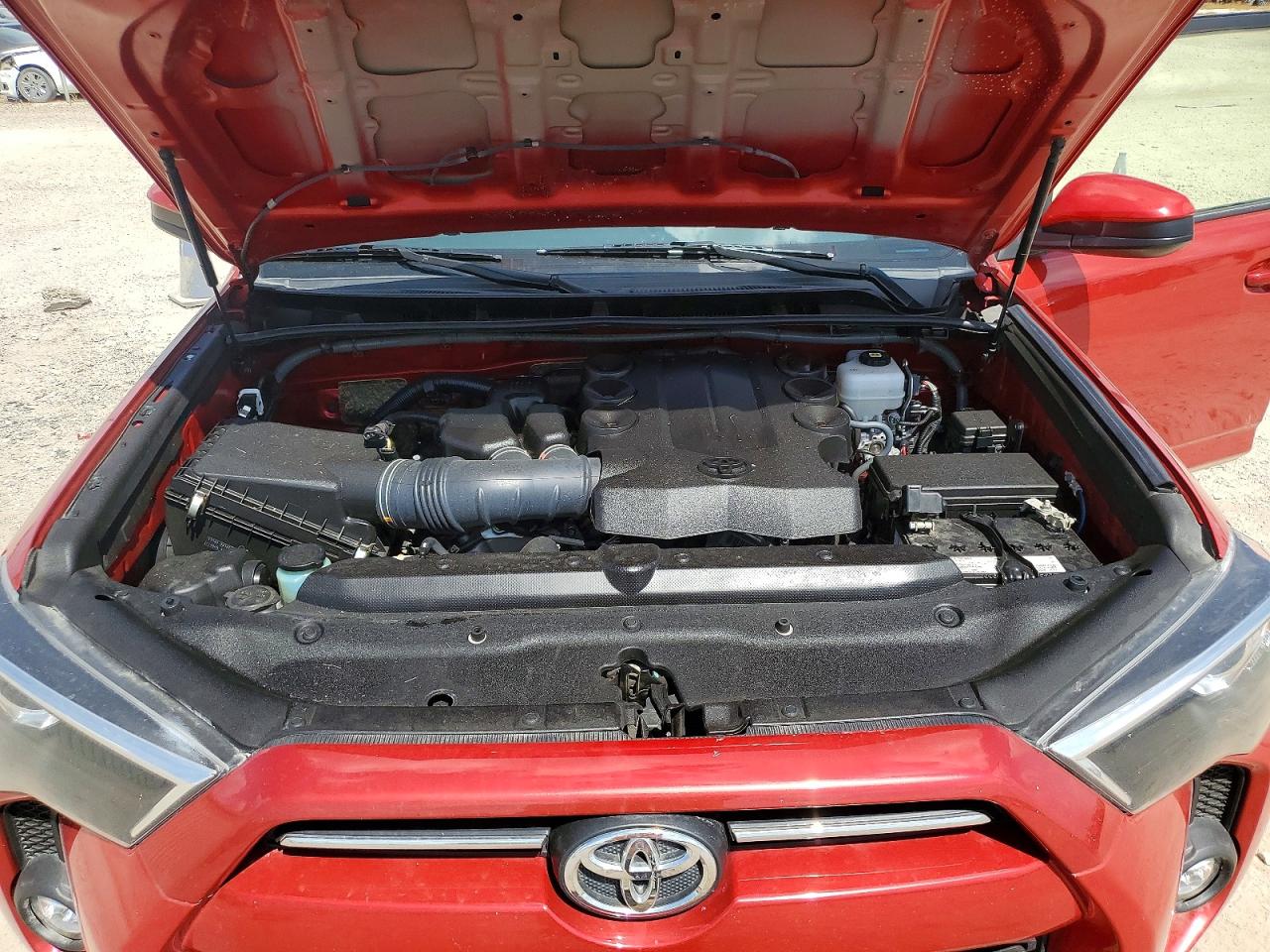 2024 Toyota 4runner Sr5 Red vin: JTEMU5JR4R6281838