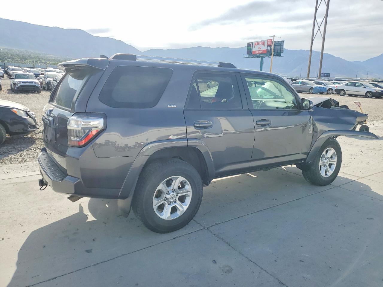 2022 Toyota 4runner Sr5 Premium Gray vin: JTENU5JR7N6081289