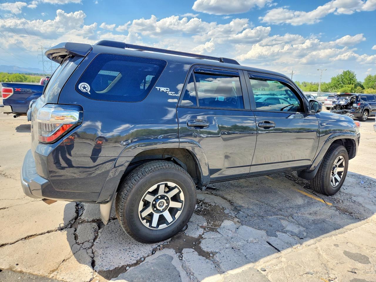 2024 Toyota 4runner Trd Off-road Gray vin: JTEPU5JR0R6244654