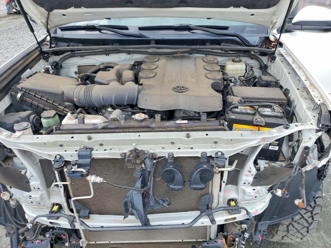 2021 Toyota 4runner Trd Off-road White vin: JTEPU5JR5M5888746