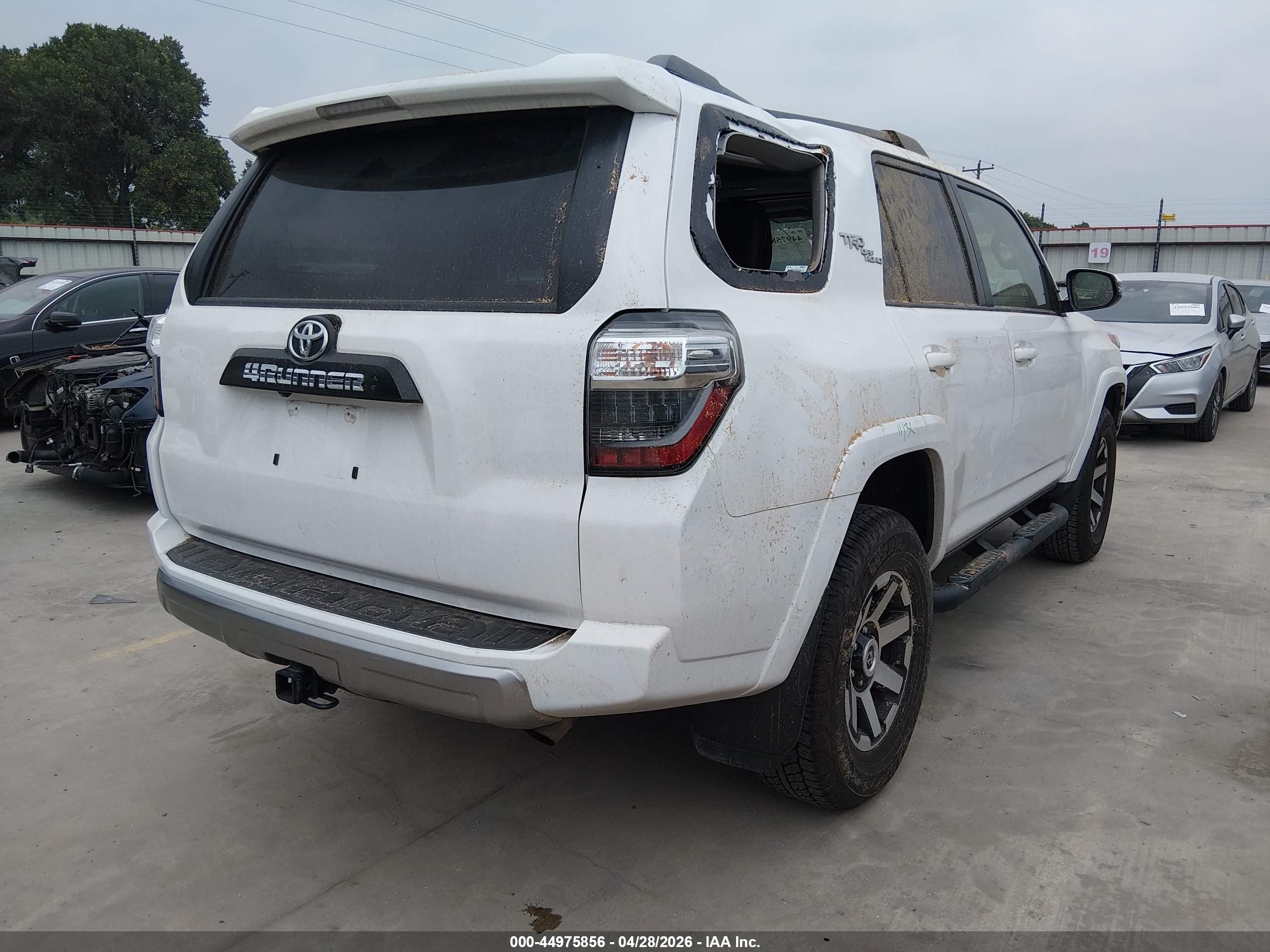 2023 Toyota 4runner Trd Off Road Premium White vin: JTERU5JR1P6205383