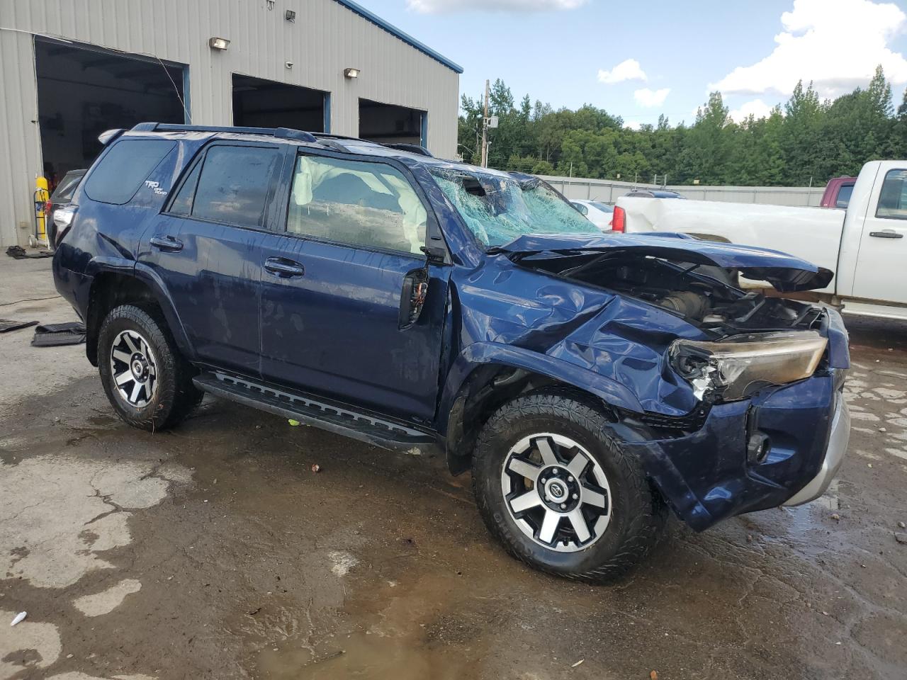 2024 Toyota 4runner Sr5 Premium Blue vin: JTERU5JR8R6275580