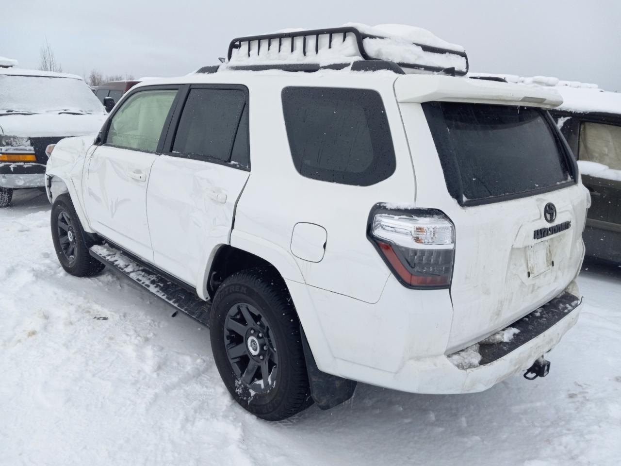 2022 Toyota 4runner Trail White vin: JTETU5JR5N6000569