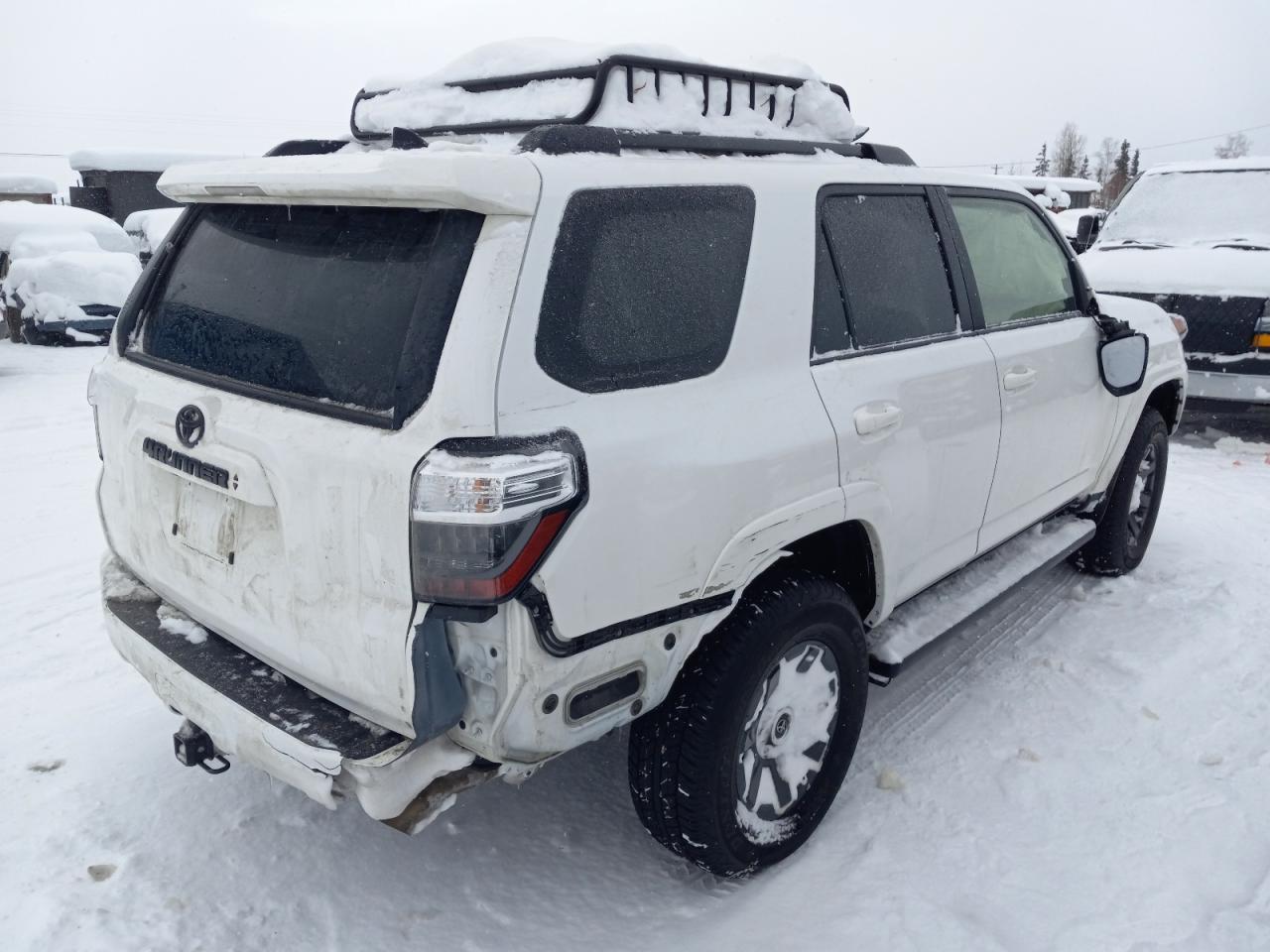 2022 Toyota 4runner Trail White vin: JTETU5JR5N6000569