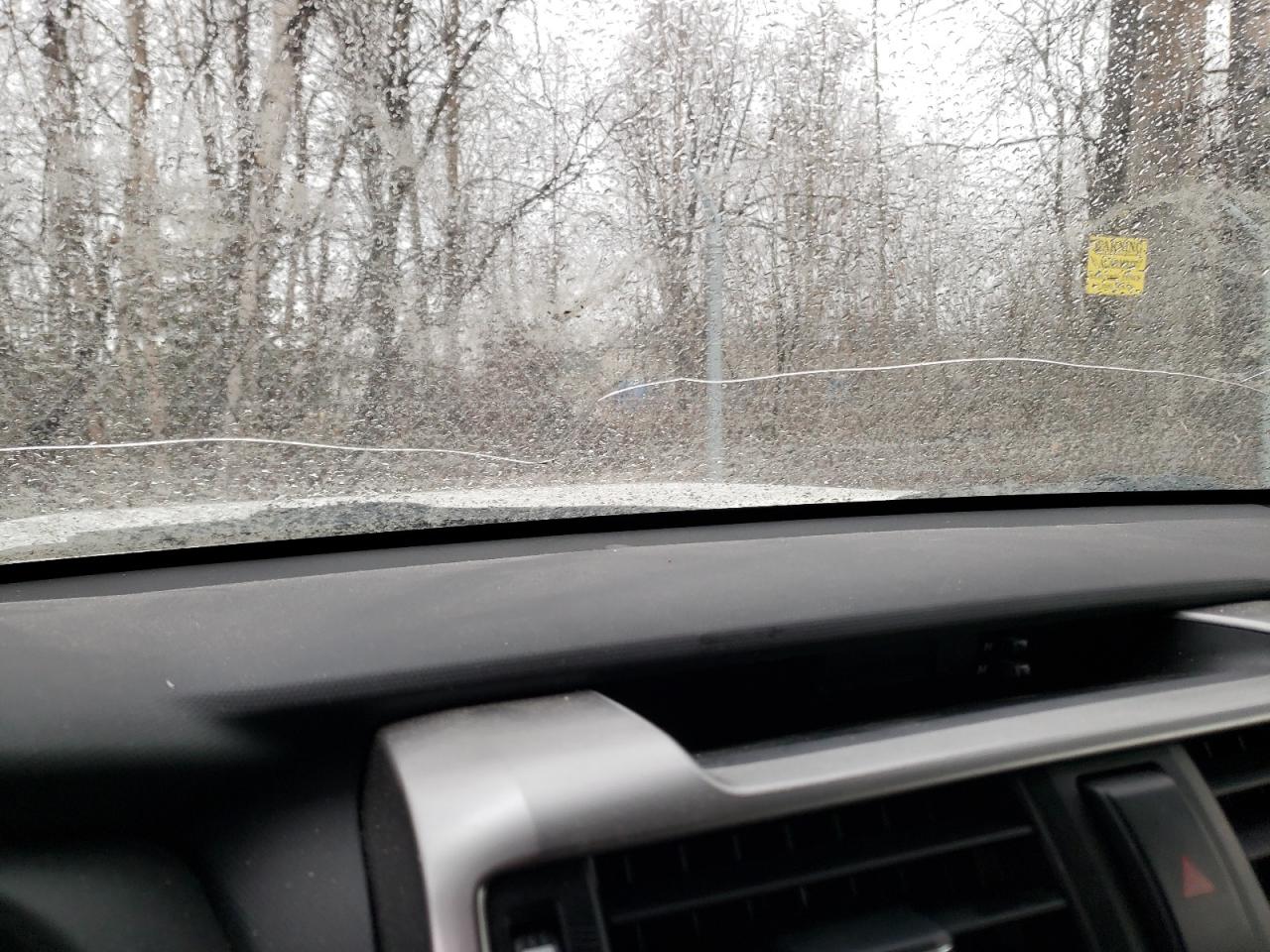 2022 Toyota 4runner Trail White vin: JTETU5JR5N6000569 Damage: Windshield, Broken, Replacement Required